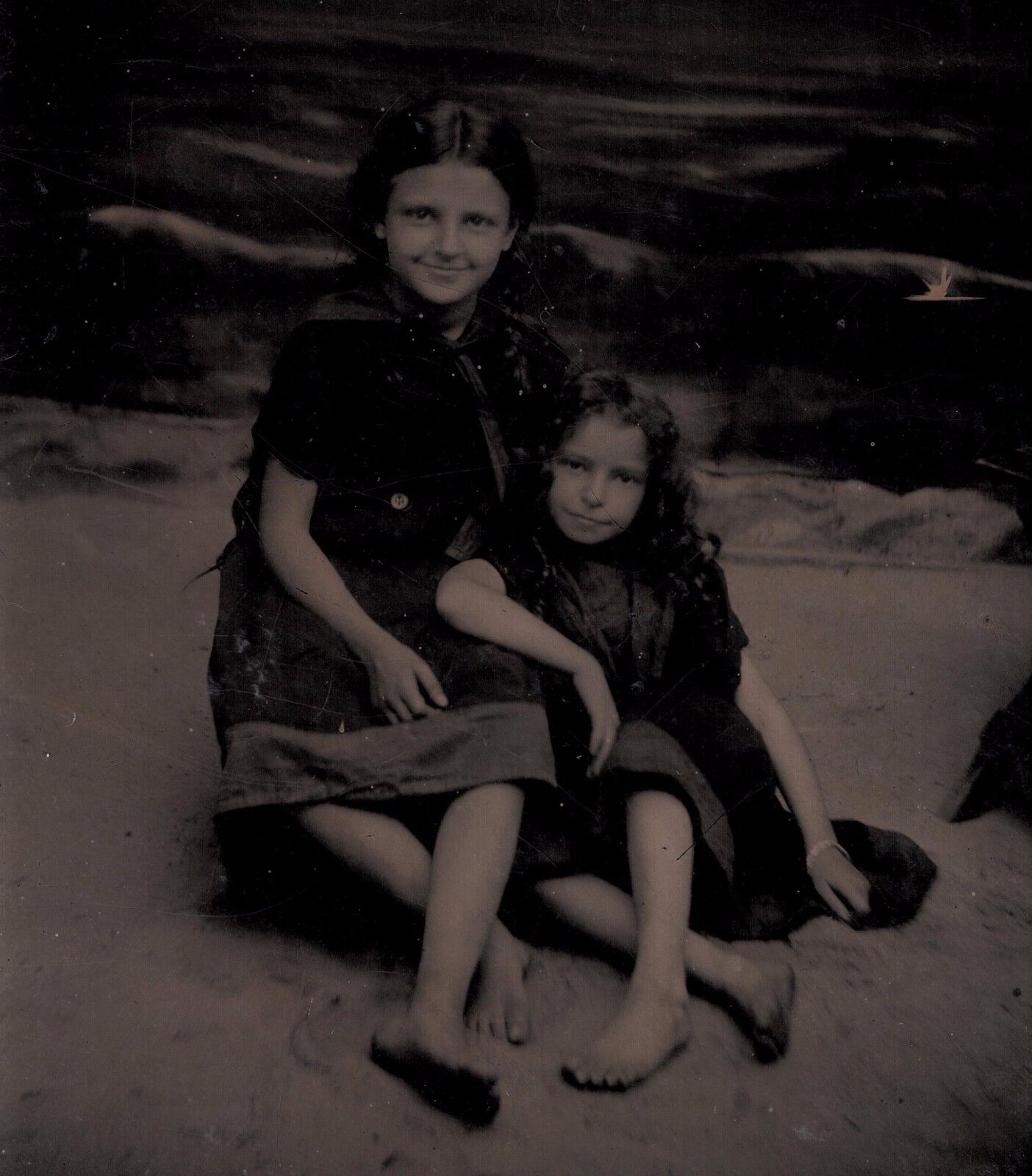 OLD VINTAGE ANTIQUE TINTYPE PHOTO CUTE YOUNG GIRLS SISTERS GIRL BEACH SWIMWEAR