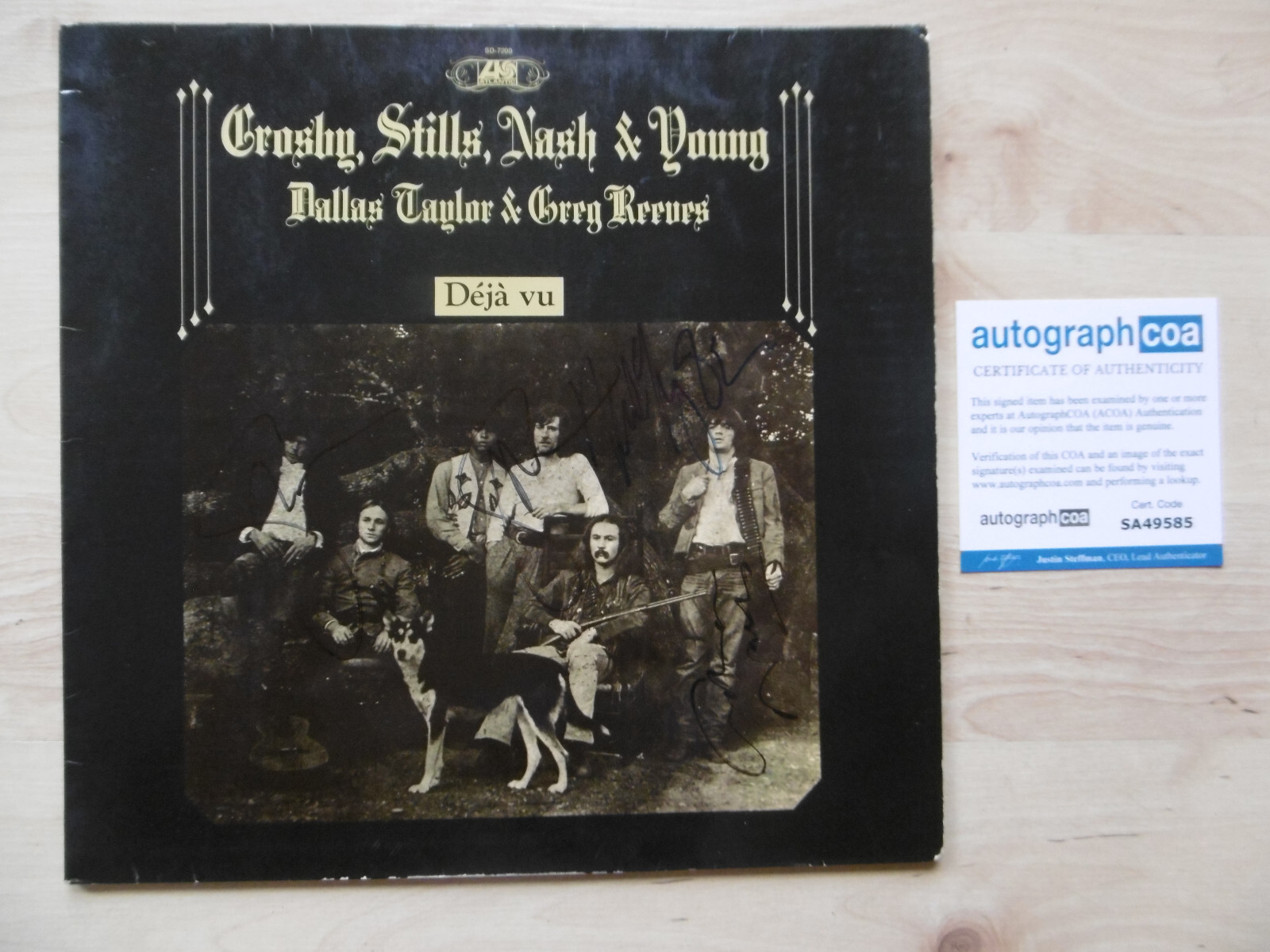 Crosby, Stills, Young & Nash Original Autographs Signed LP Cover Vinyl ACOA Crosby, Stills, Young & Nash Original Autographs Signed LP Cover Vinyl ACOA