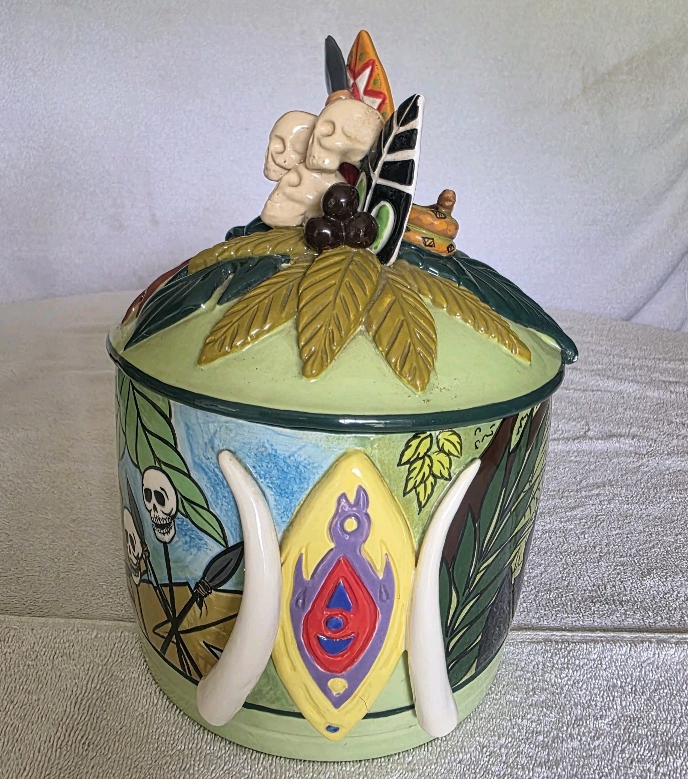  LE Disneyland's 50th Adventureland Jungle Box,Cookie Jar, Elisabete Gomes #3/50