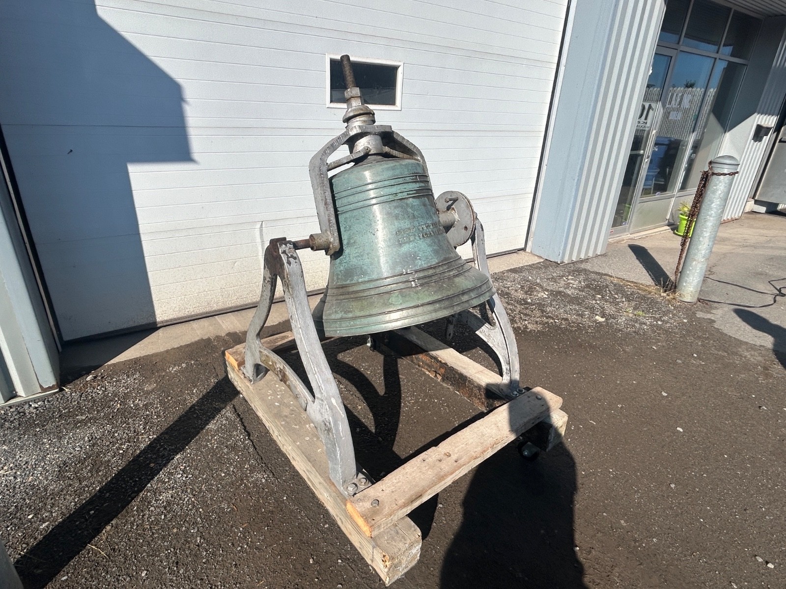 Large 1909 ''MC SHANE BELL FOUNDRY'' church bronze / brass bell
