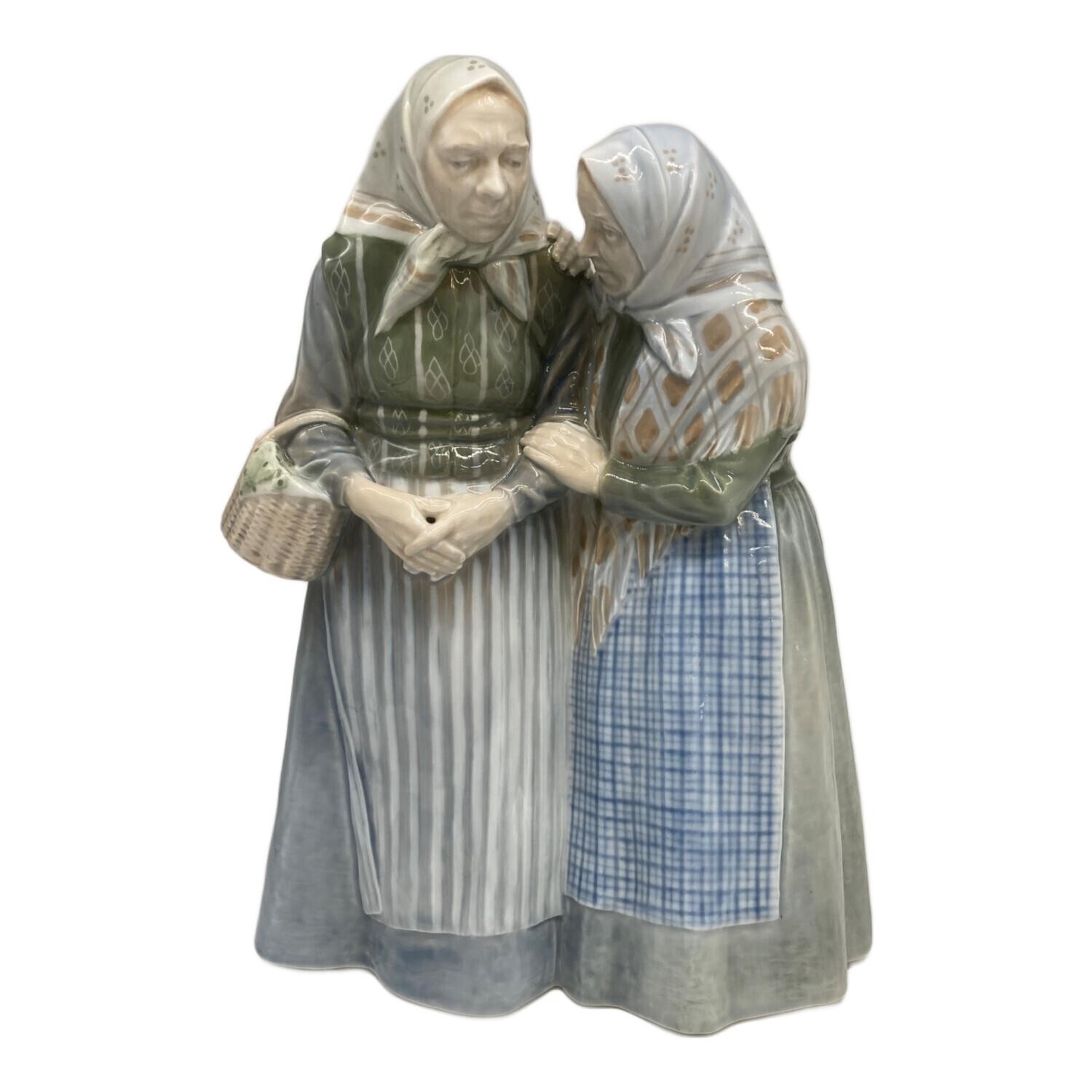 ROYAL COPENHAGEN Figurine Old Lady 1979-1983