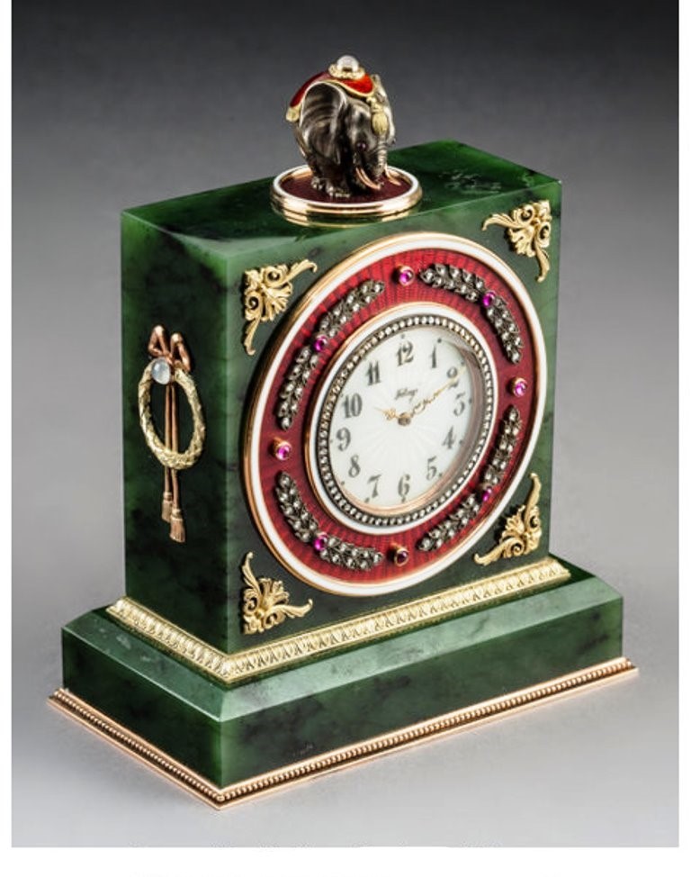 A079 A nice Spinach Jade 14K Vari-Color Gold, Diamond and Cabochon-Mounted Clock A079 A nice Spinach Jade 14K Vari-Color Gold, Diamond and Cabochon-Mounted Clock