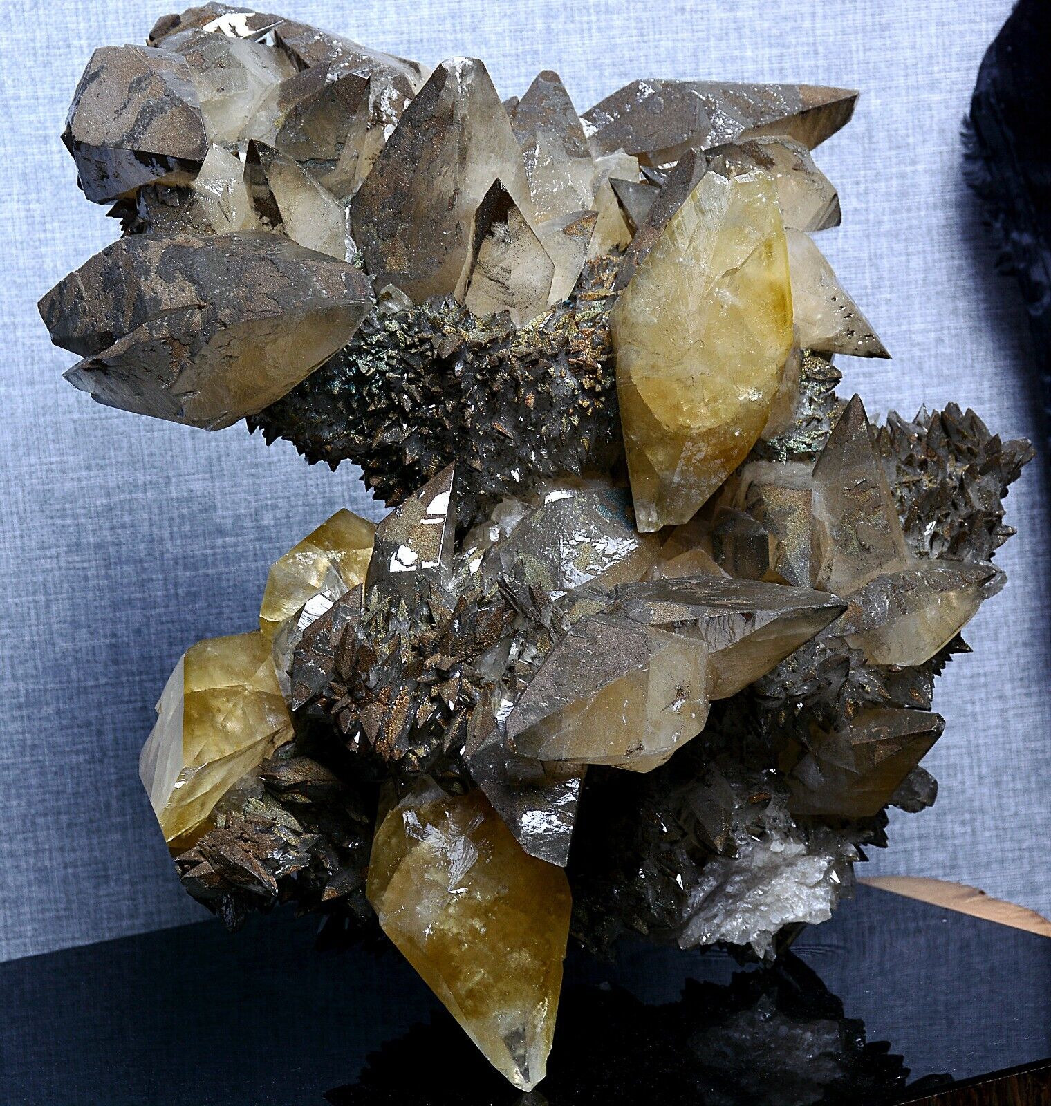 22LB Natural Perfect Dipyramidal Yellow Calcite CLUSTER Mineral Specimen /China