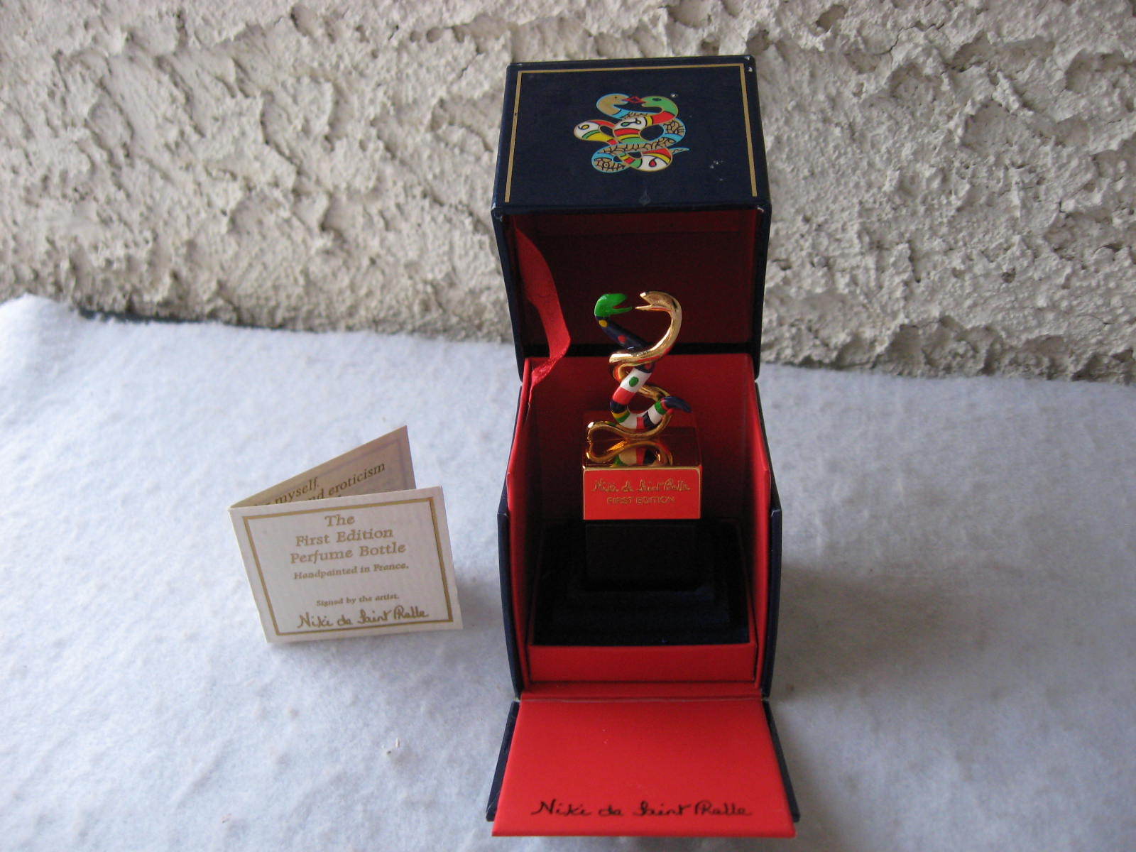 ART DECO NIKE DE SAINT PHALLE NEW SIGNED 1982 FIRST ED FRANCE W/COA PERFUME  