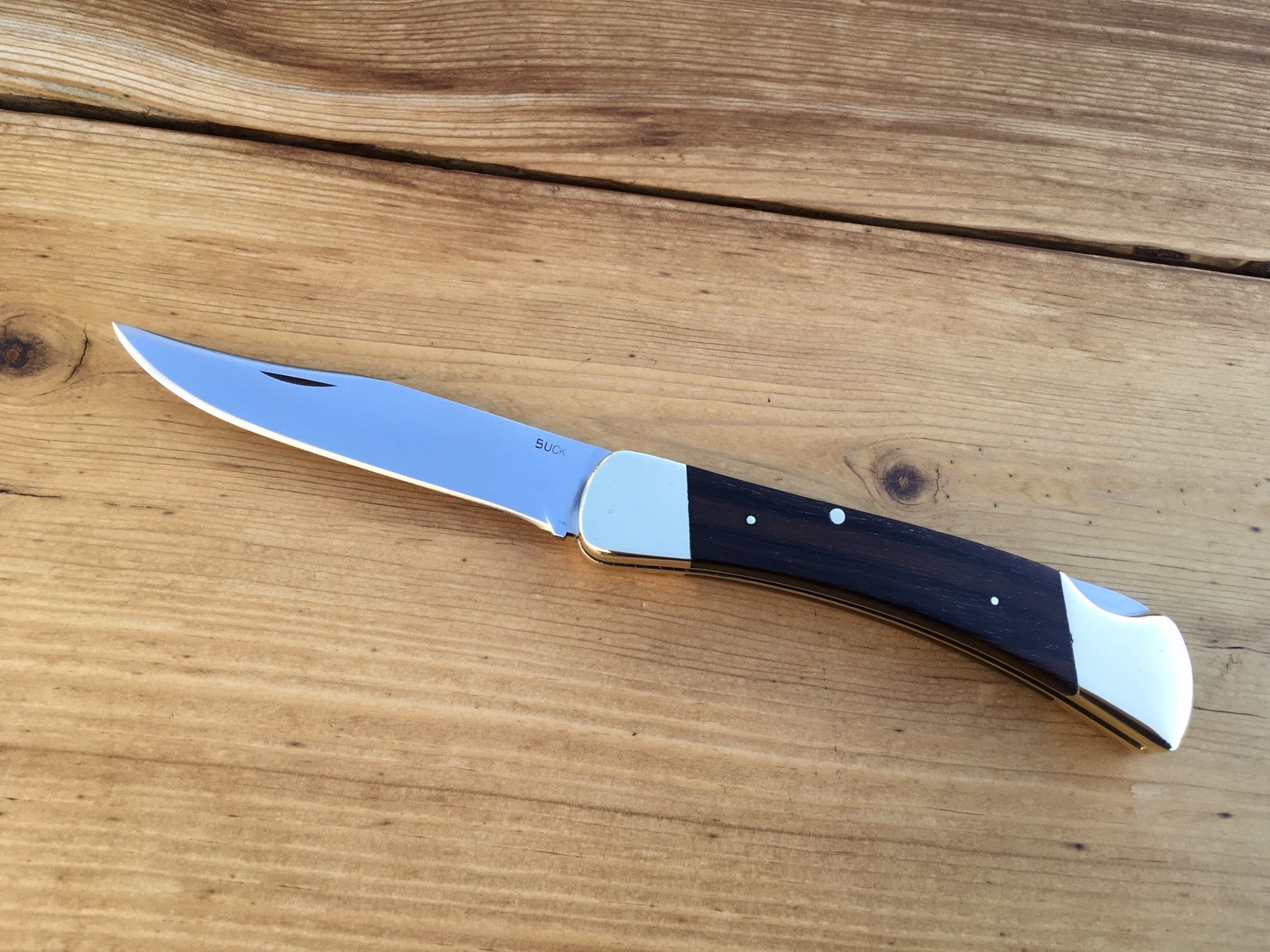 BUCK 110 FOLDING HUNTER SECOND VERSION-TYPE 1 FIFTH MODEL MADE 1965-1966 USA BUCK 110 FOLDING HUNTER SECOND VERSION-TYPE 1 FIFTH MODEL MADE 1965-1966 USA