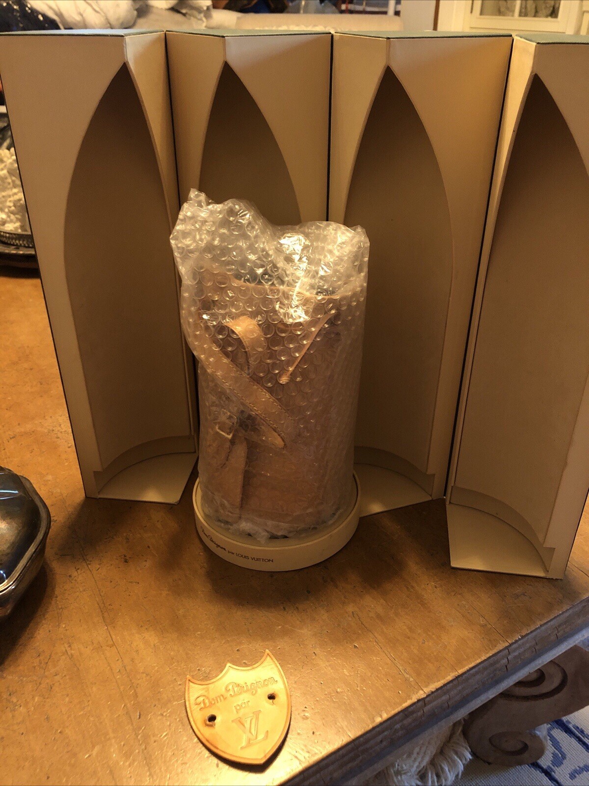 Louis Vuitton Vachetta Leather Dom Perignon Bag Wine Case Champagne Display Prop Louis Vuitton Vachetta Leather Dom Perignon Bag Wine Case Champagne Display Prop