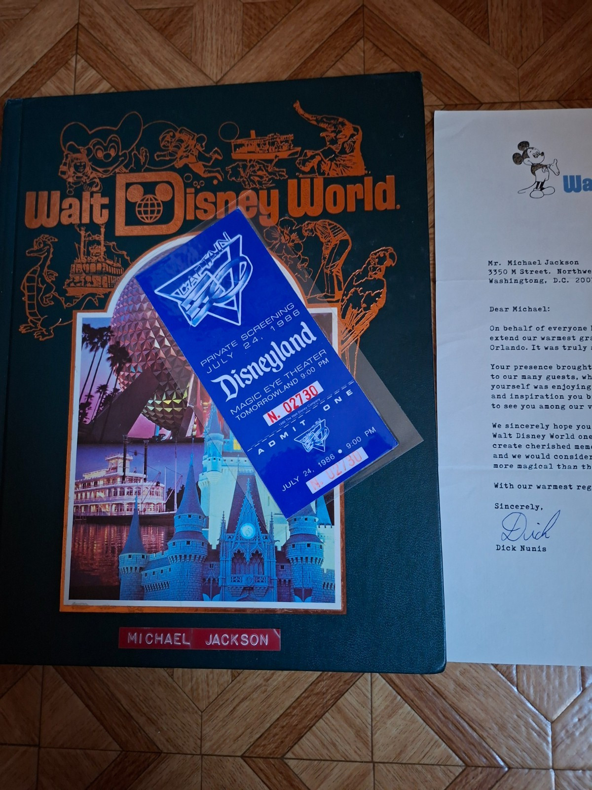 disney letter + autograph set Michael Jackson captain EO disneyland disney letter + autograph set Michael Jackson captain EO disneyland