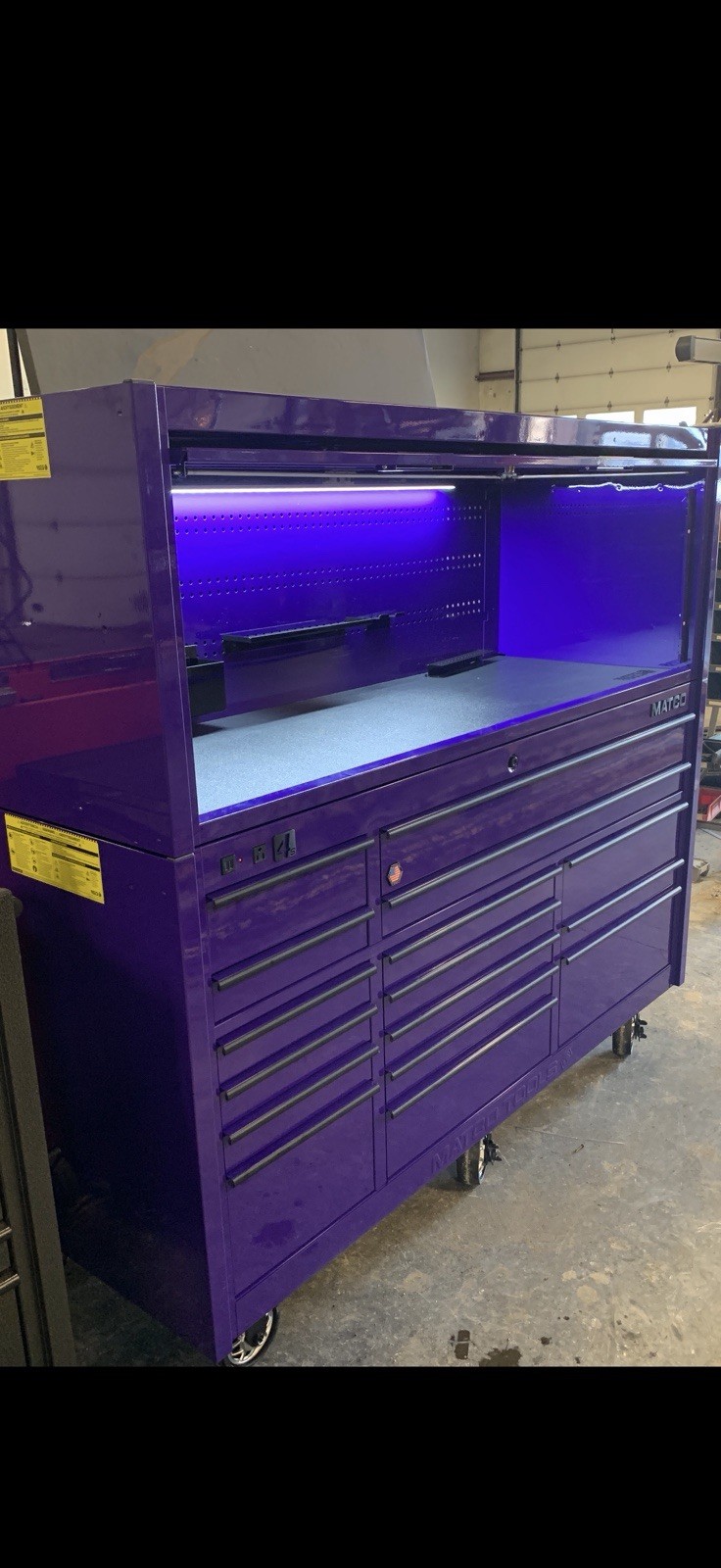Matco 4S Three Bay Toolbox With Top Hutch. Power Strips In 3 Different Places Matco 4S Three Bay Toolbox With Top Hutch. Power Strips In 3 Different Places