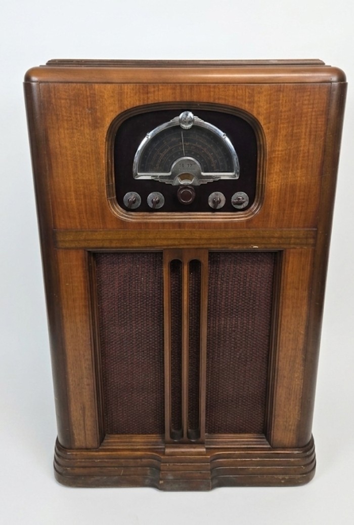 Rare McMurdo Silver 15-17 Radio Console - Oxford Cabinet - Col. Roy C. Kirtland