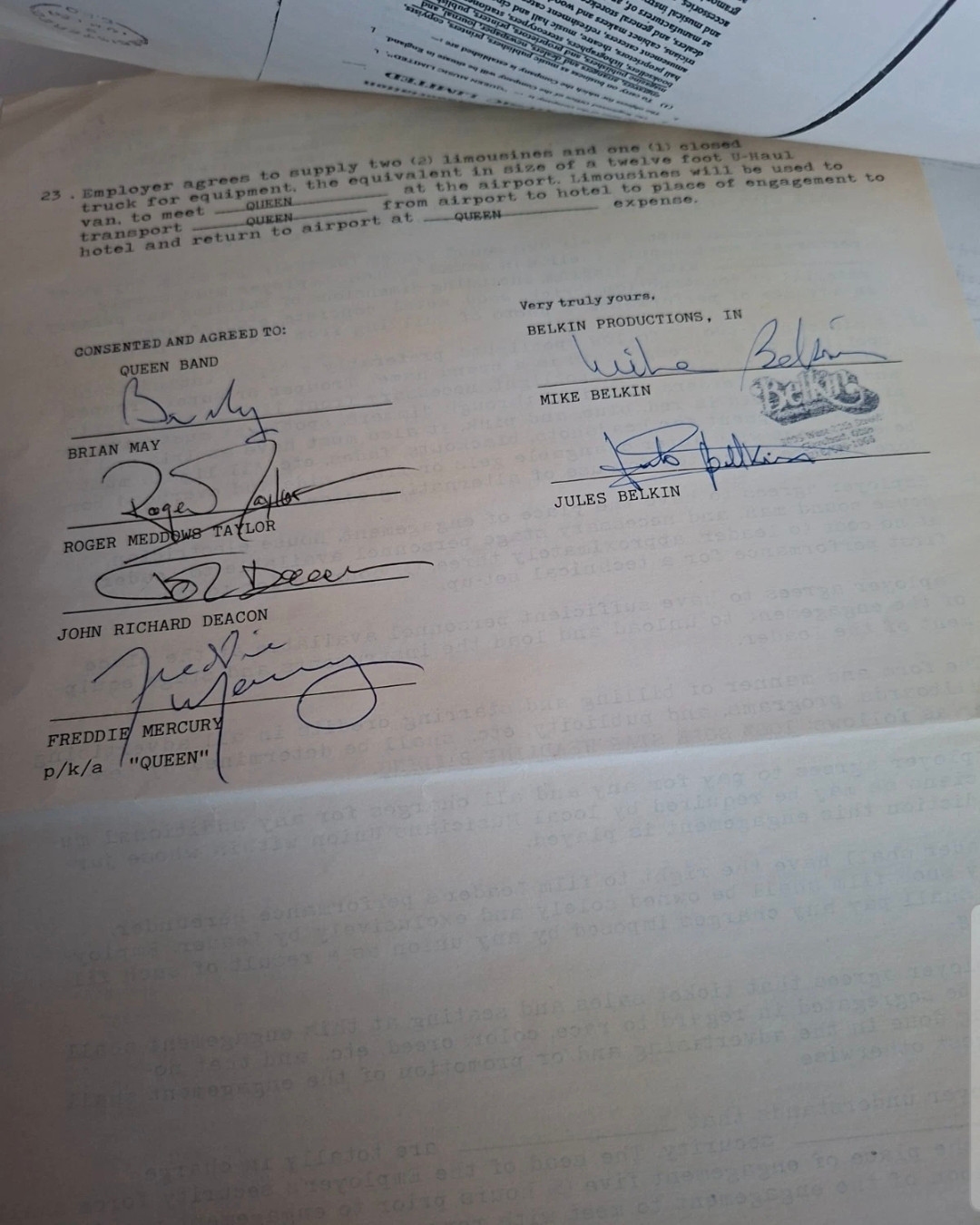 QUEEN Signed 1982 Concert Contract Freddie Mercury Brian May Autograph Vintage QUEEN Signed 1982 Concert Contract Freddie Mercury Brian May Autograph Vintage