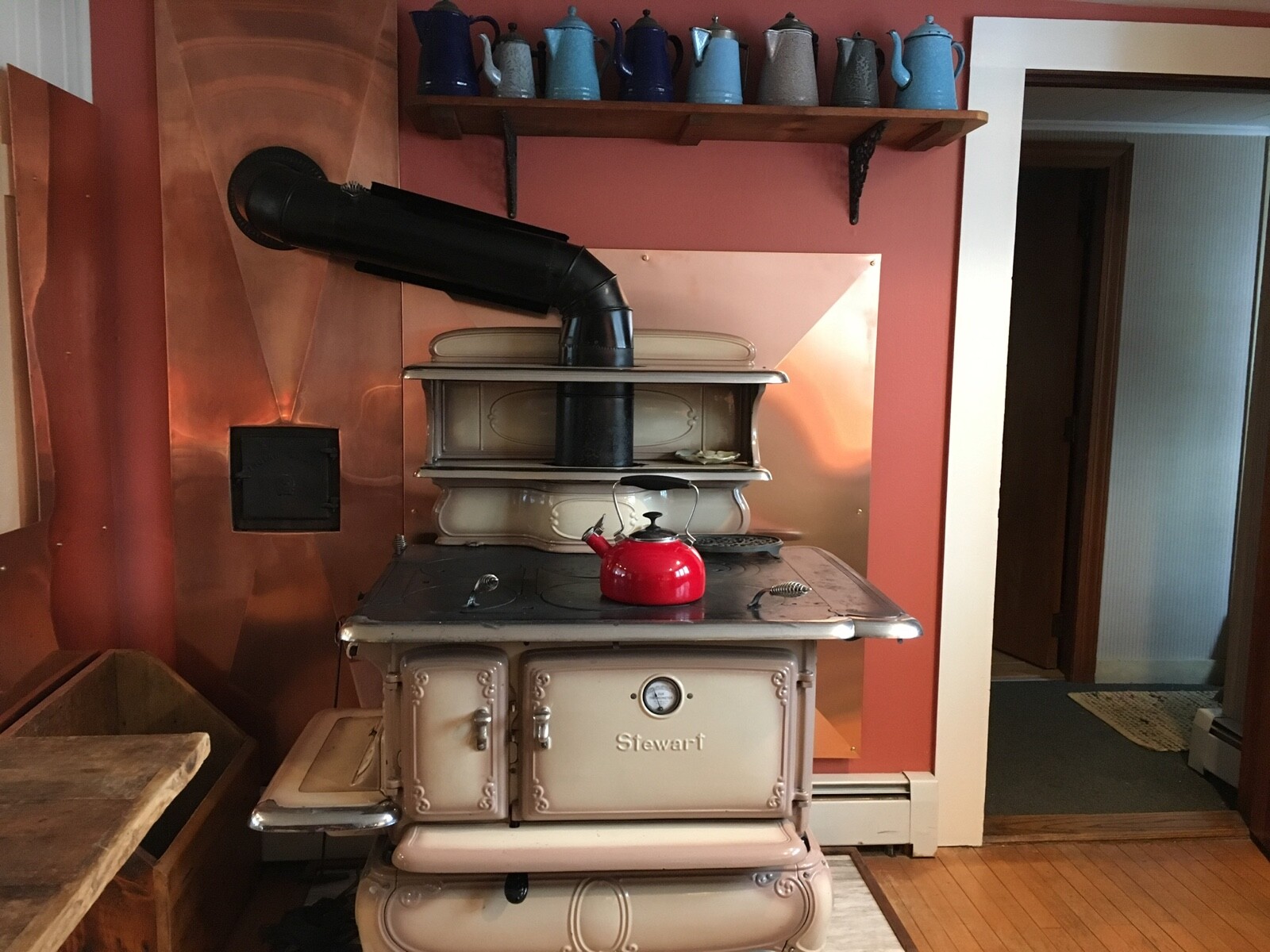antique beige porcelain enamel Glenwood C cookstove