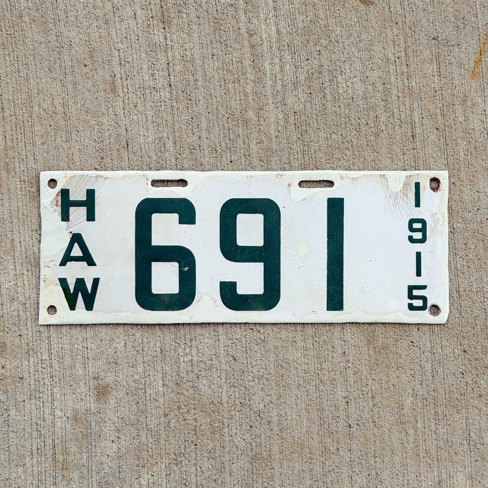 1915 Hawaii Porcelain License Plate Vintage Auto Tag Garage Hawaii County 691 1915 Hawaii Porcelain License Plate Vintage Auto Tag Garage Hawaii County 691