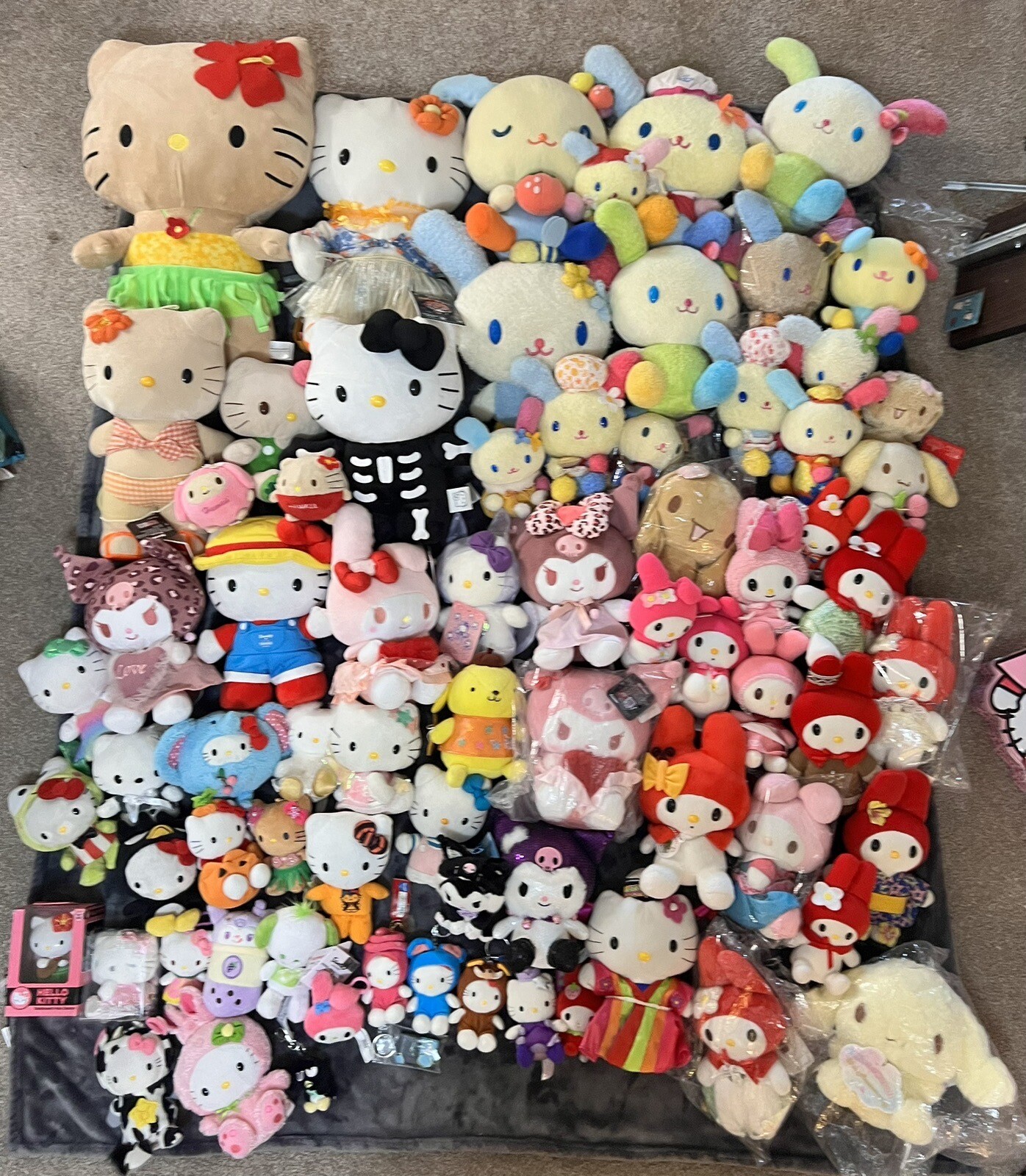 Vintage, Y2k Bulk Sanrio. usahana, Mocha, My Melody, Hello Kitty, Kuromi, Etc.