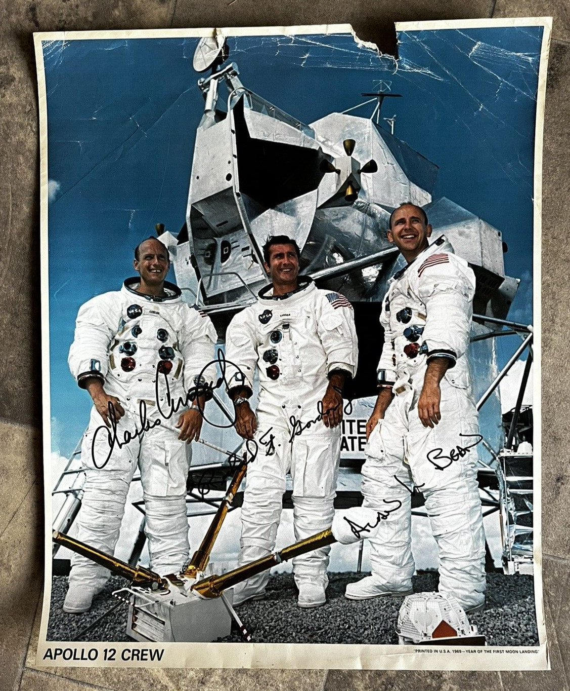 CHARLES CONRAD RICHARD GORDON & ALAN BEAN Signed Apollo 12 Crew Large Poster CHARLES CONRAD RICHARD GORDON & ALAN BEAN Signed Apollo 12 Crew Large Poster