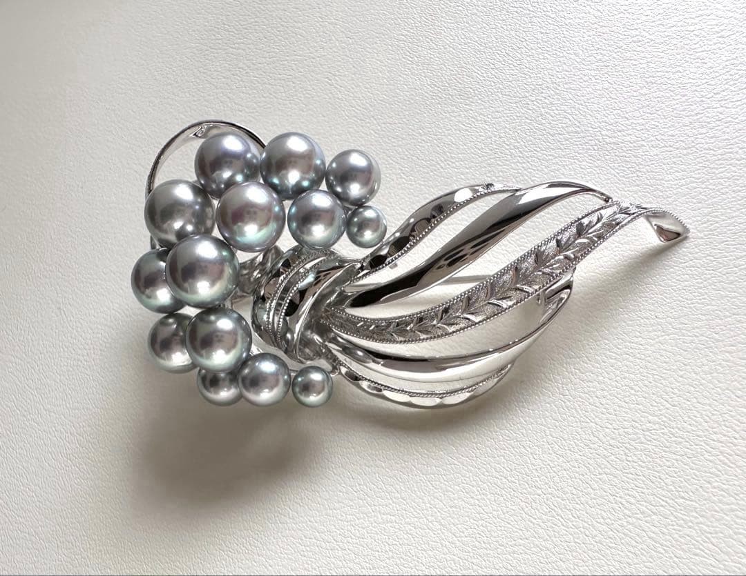 TASAKI Akoya Pearl Silver Brooch Gray-dyed 7.4-4.4mm Elegant Used