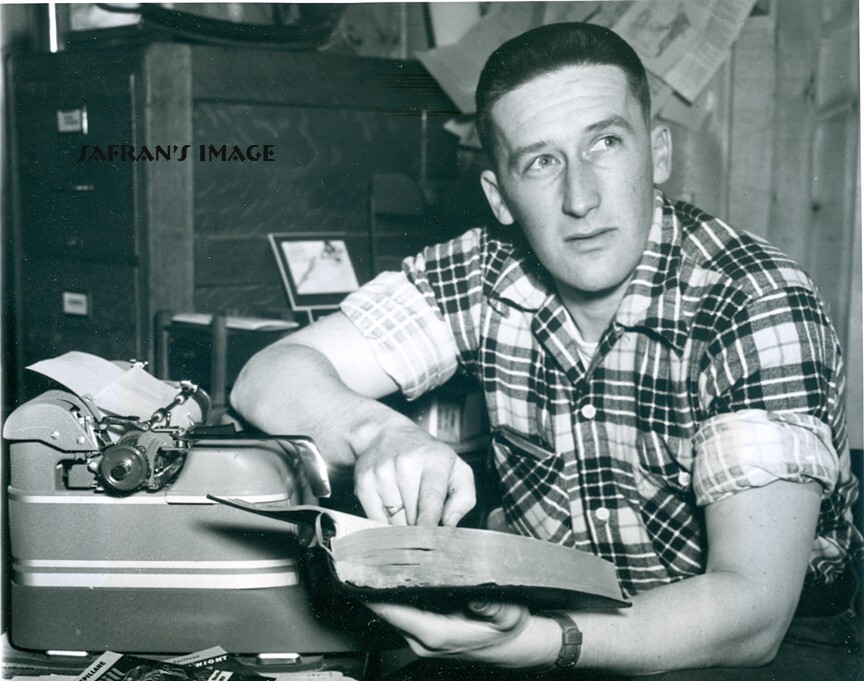 Rare MICKEY SPILLANE Typewriter SIGNED BOOKS Posters + MORE Collectors MUST L@@K Rare MICKEY SPILLANE Typewriter SIGNED BOOKS Posters + MORE Collectors MUST L@@K