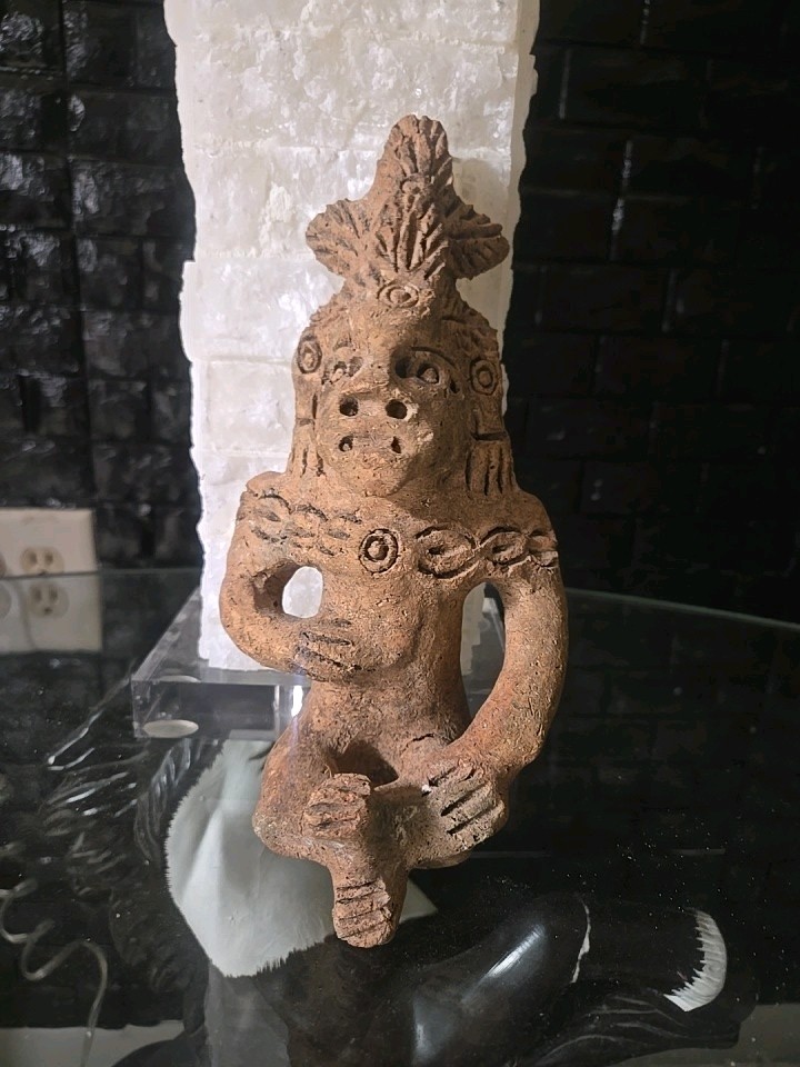 Ancient Prehistoric Aztec Mayan Statue