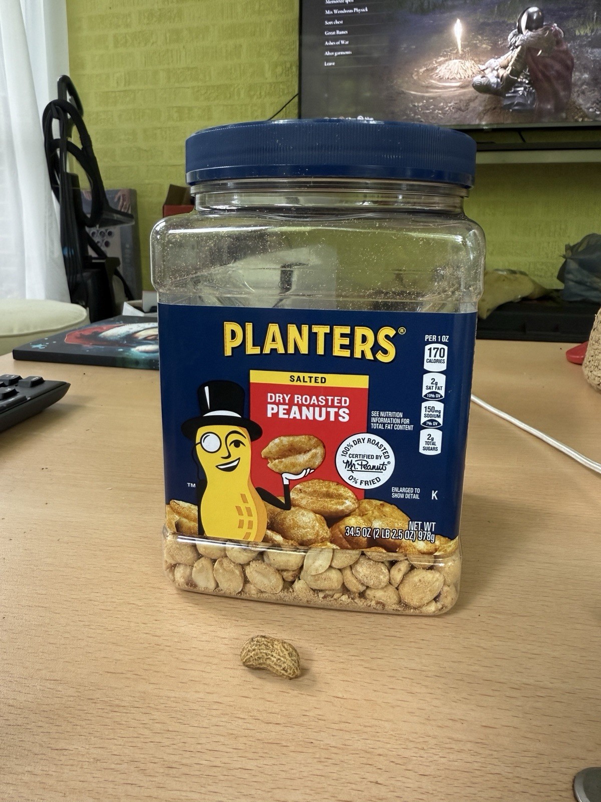 Small Peanut With The Shell On Small Peanut With The Shell On