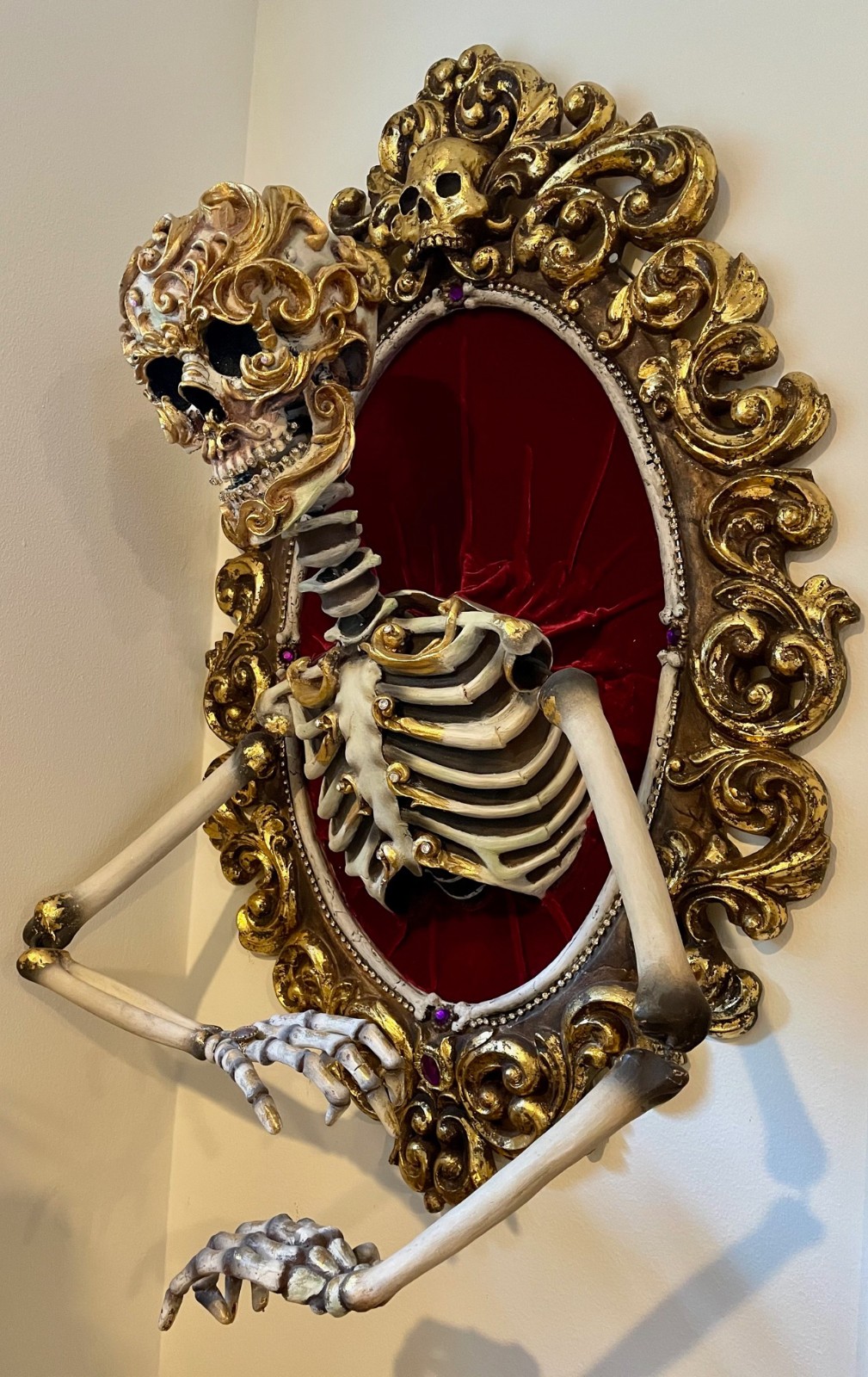 RARE Katherine's Collection Venetian Mardi Gras Halloween Skeleton 3D Wallpiece RARE Katherine's Collection Venetian Mardi Gras Halloween Skeleton 3D Wallpiece
