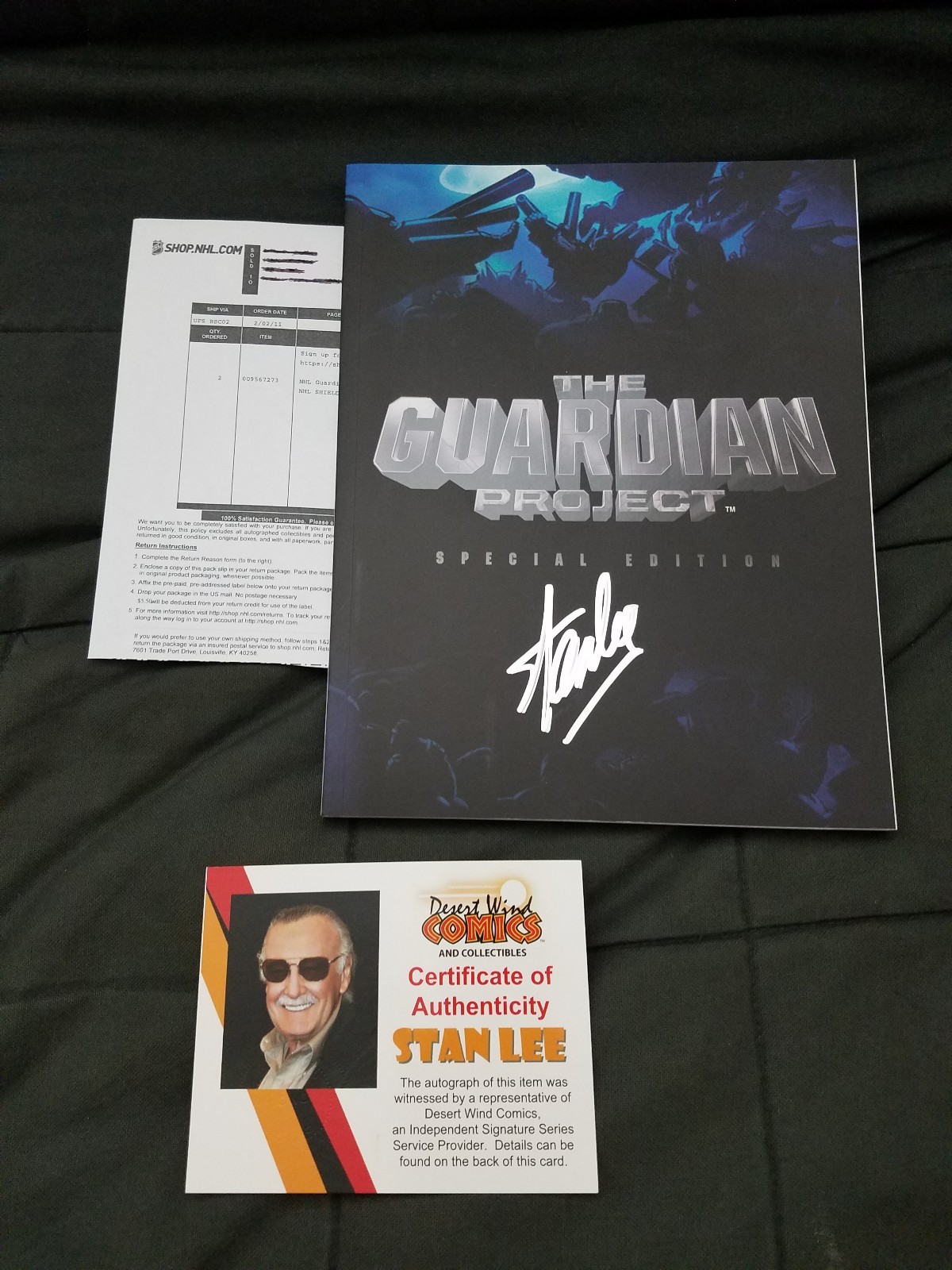 * SIGNED by STAN LEE * NHL GUARDIANS PROJECT COMIC BOOK w COA from Comikaze 2013 * SIGNED by STAN LEE * NHL GUARDIANS PROJECT COMIC BOOK w COA from Comikaze 2013