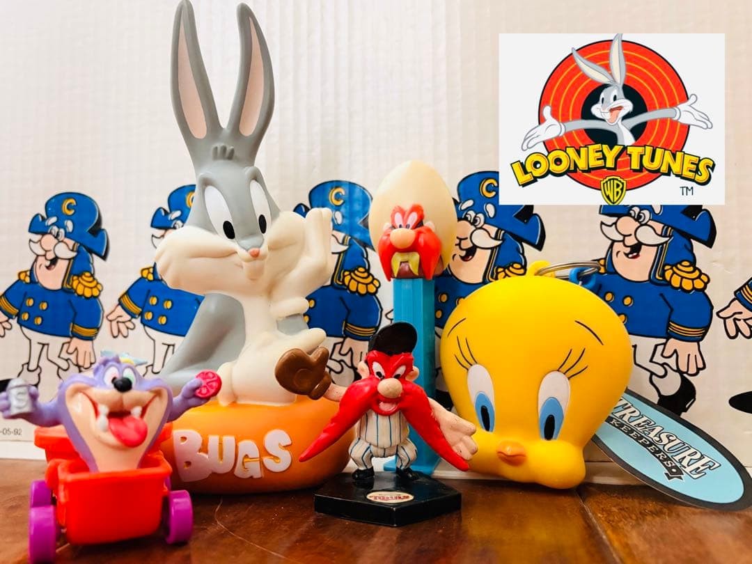 Looney Tunes 5-Piece Set Bugs Bunny Tweety Yosemite Sam Dizzy Devil Toys Looney Tunes 5-Piece Set Bugs Bunny Tweety Yosemite Sam Dizzy Devil Toys