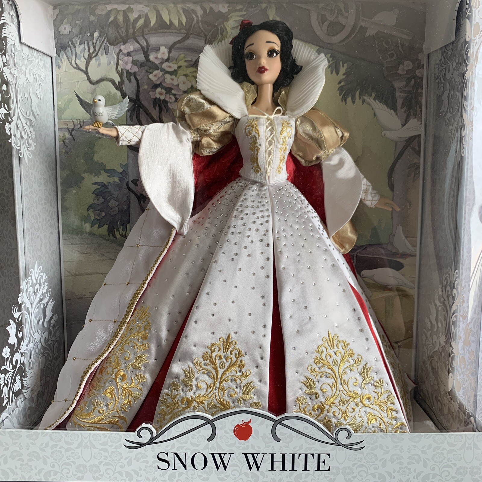 SNOW WHITE DOLL Saks Fifth Avenue LIMITED EDITION 2017 (1 Of 1000) Unopened