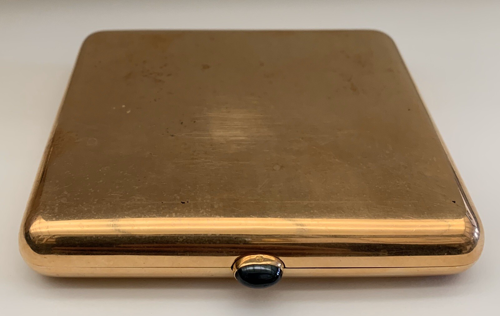 AN IMPORTANT Russian 14K Gold & Sapphire Cigarette Case Circa 1898 Maker AB AN IMPORTANT Russian 14K Gold & Sapphire Cigarette Case Circa 1898 Maker AB