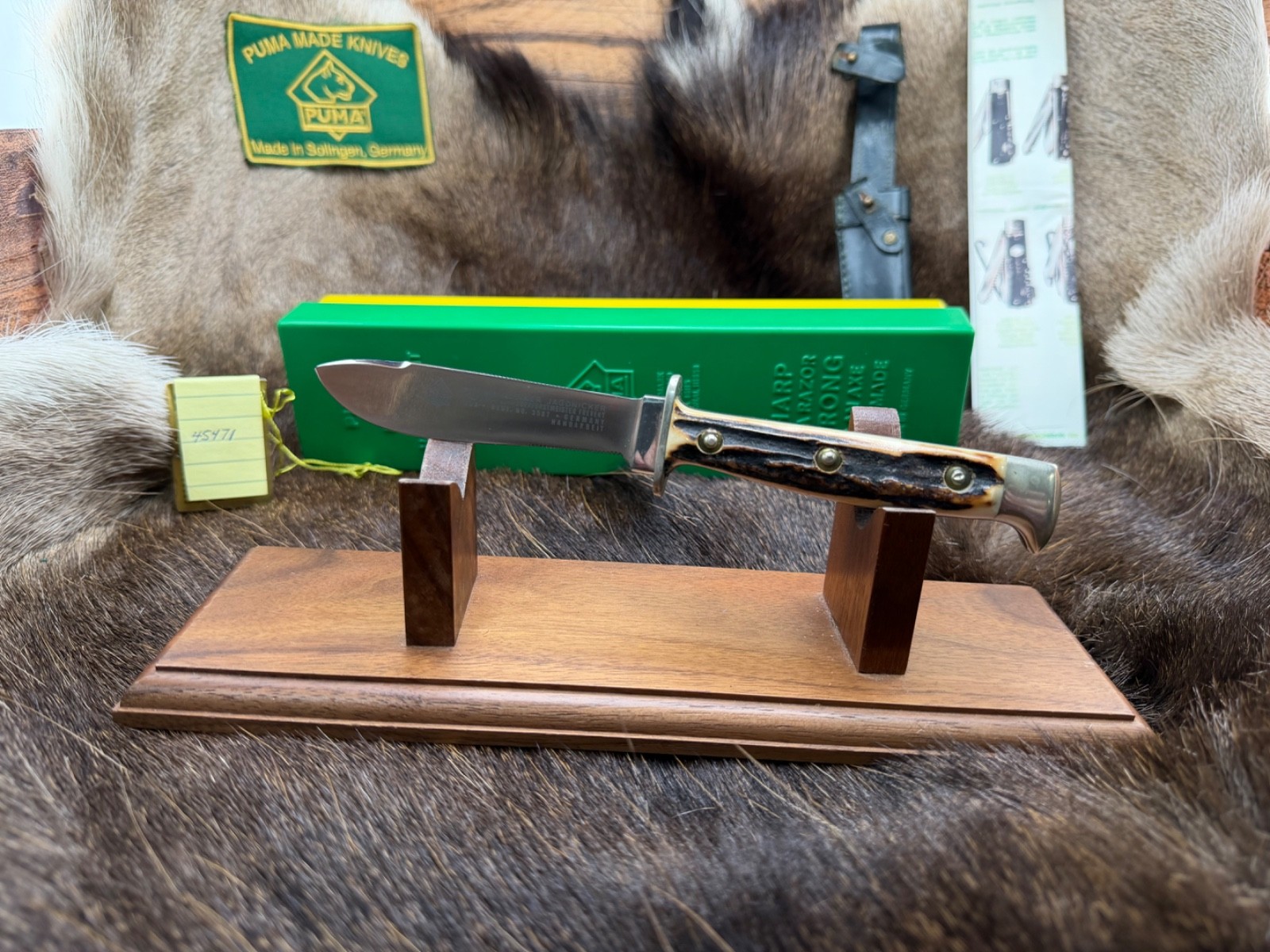 1974 Vintage Puma 3587 Jagdnicker Knife With Stag Handles Mint Green/Yellow Box