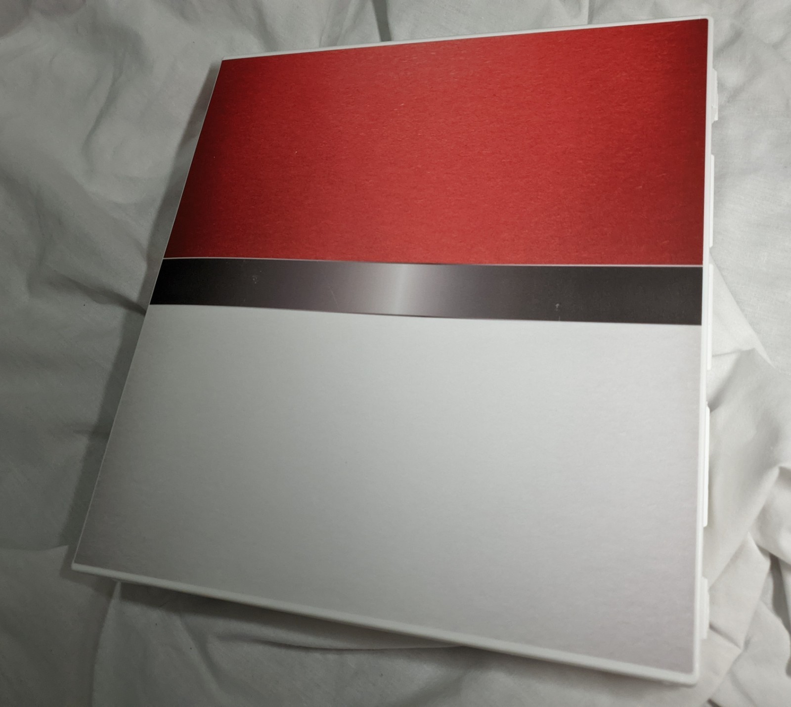 UniKeep Pokéball Themed Storage Binder Box for Pokemon TCG Trading Cards + Pages UniKeep Pokéball Themed Storage Binder Box for Pokemon TCG Trading Cards + Pages