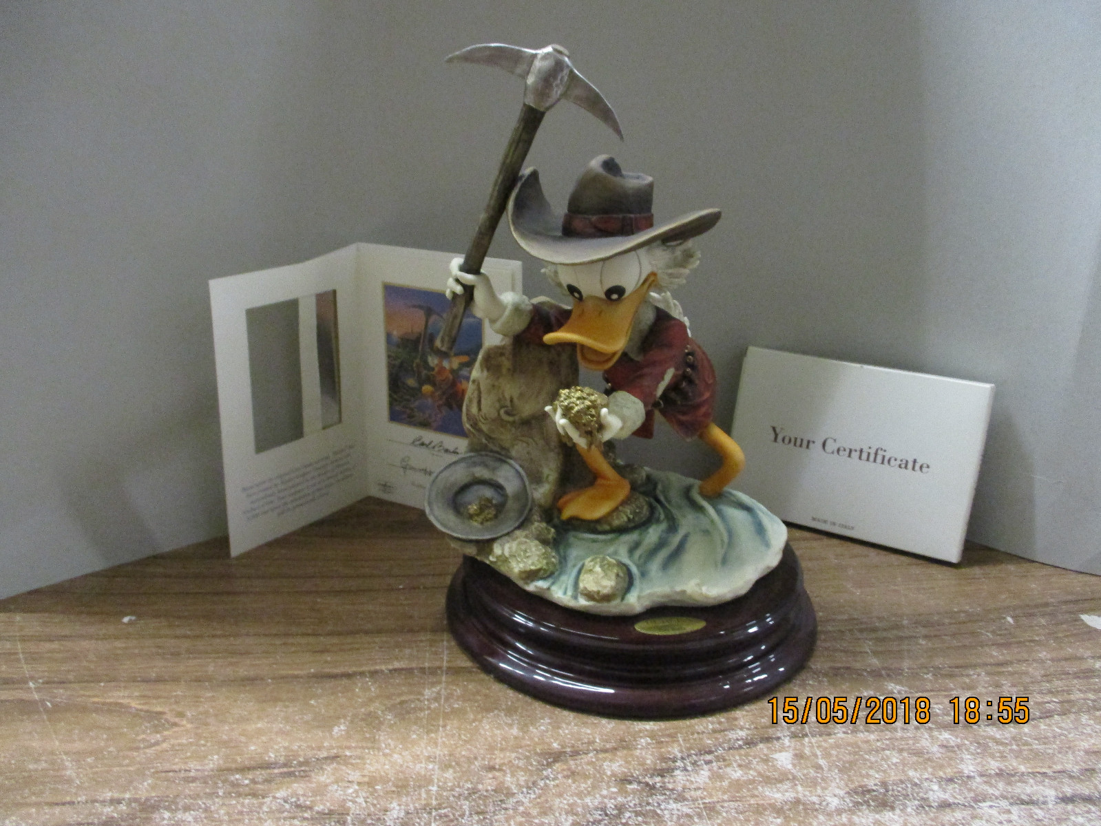 Carl Barks Scrooge McDuck - Eureka - Porcelain Figure Giuseppe Armani