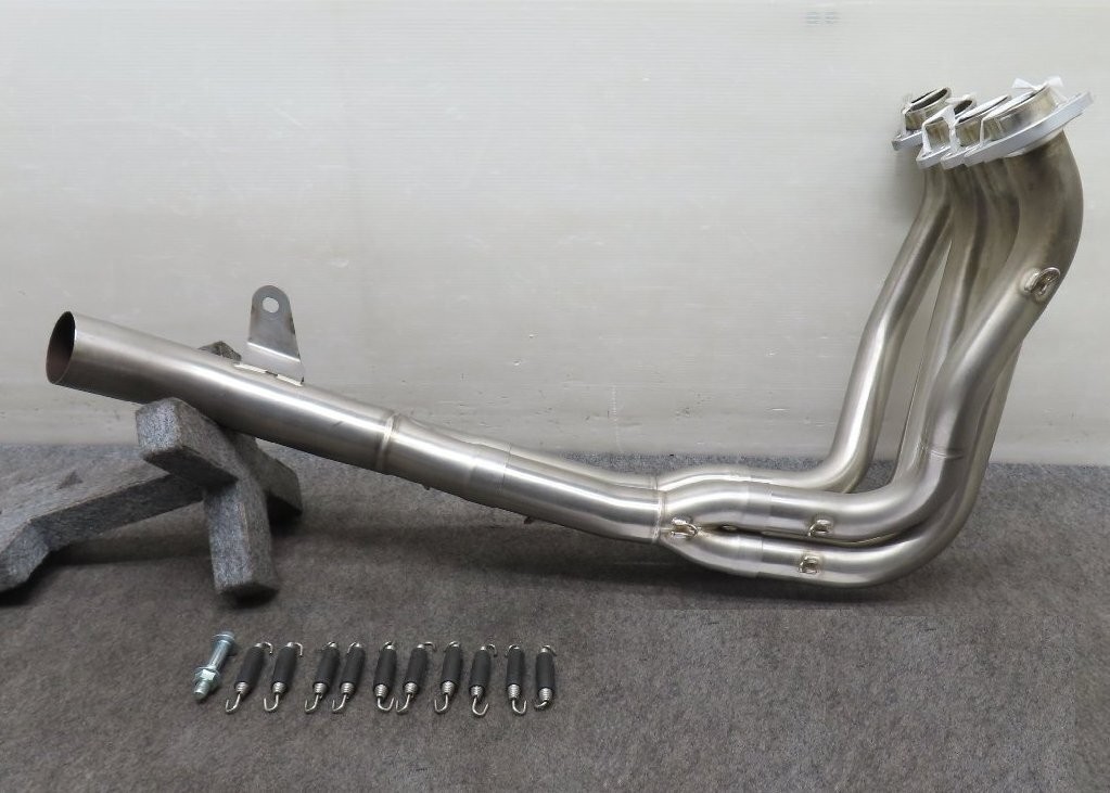 Akrapovic exhaust pipe header for Z900