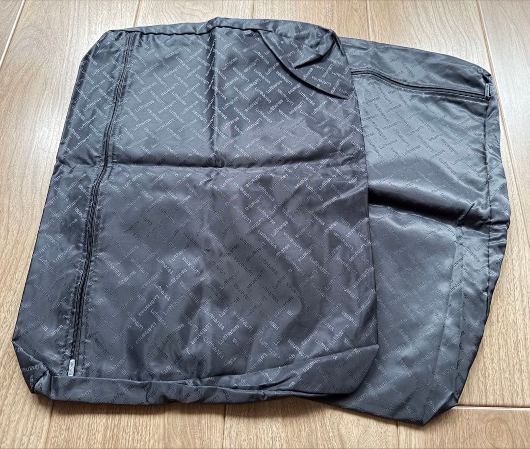 Limowa Rimowa Lufthansa Model Suitcase Storage Bag Set Of 2 Limowa Rimowa Lufthansa Model Suitcase Storage Bag Set Of 2
