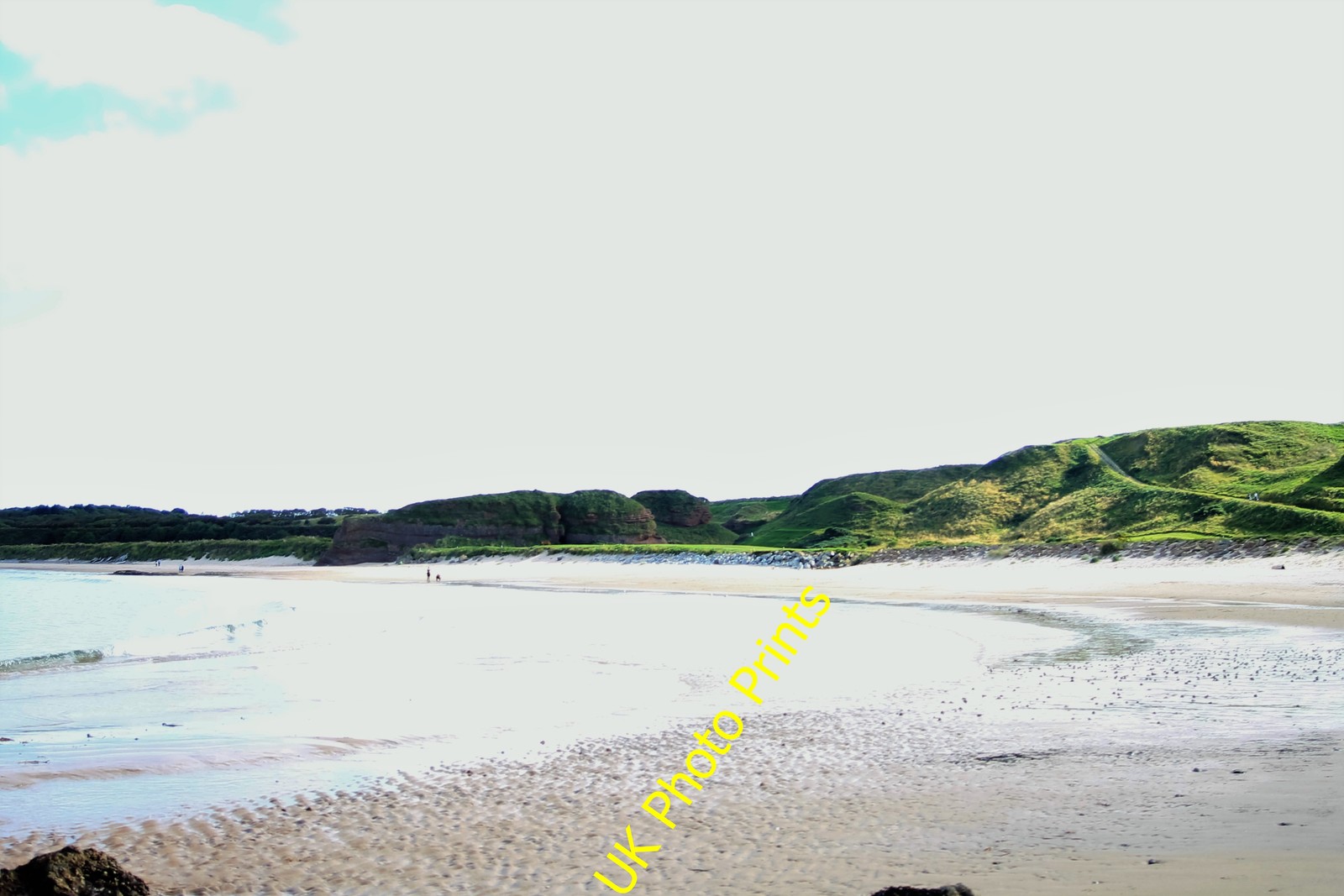 Photo 12x8 Black Foot Portknockie An outcrop on Cullen Sands with the Link c2016 Photo 12x8 Black Foot Portknockie An outcrop on Cullen Sands with the Link c2016