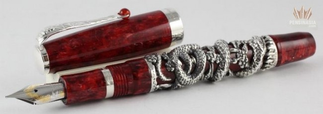 MONTEGRAPPA LIMITED EDITION ORIENTAL ZODIAC 2013 YEAR OF SNAKE FOUNTAIN PEN MONTEGRAPPA LIMITED EDITION ORIENTAL ZODIAC 2013 YEAR OF SNAKE FOUNTAIN PEN
