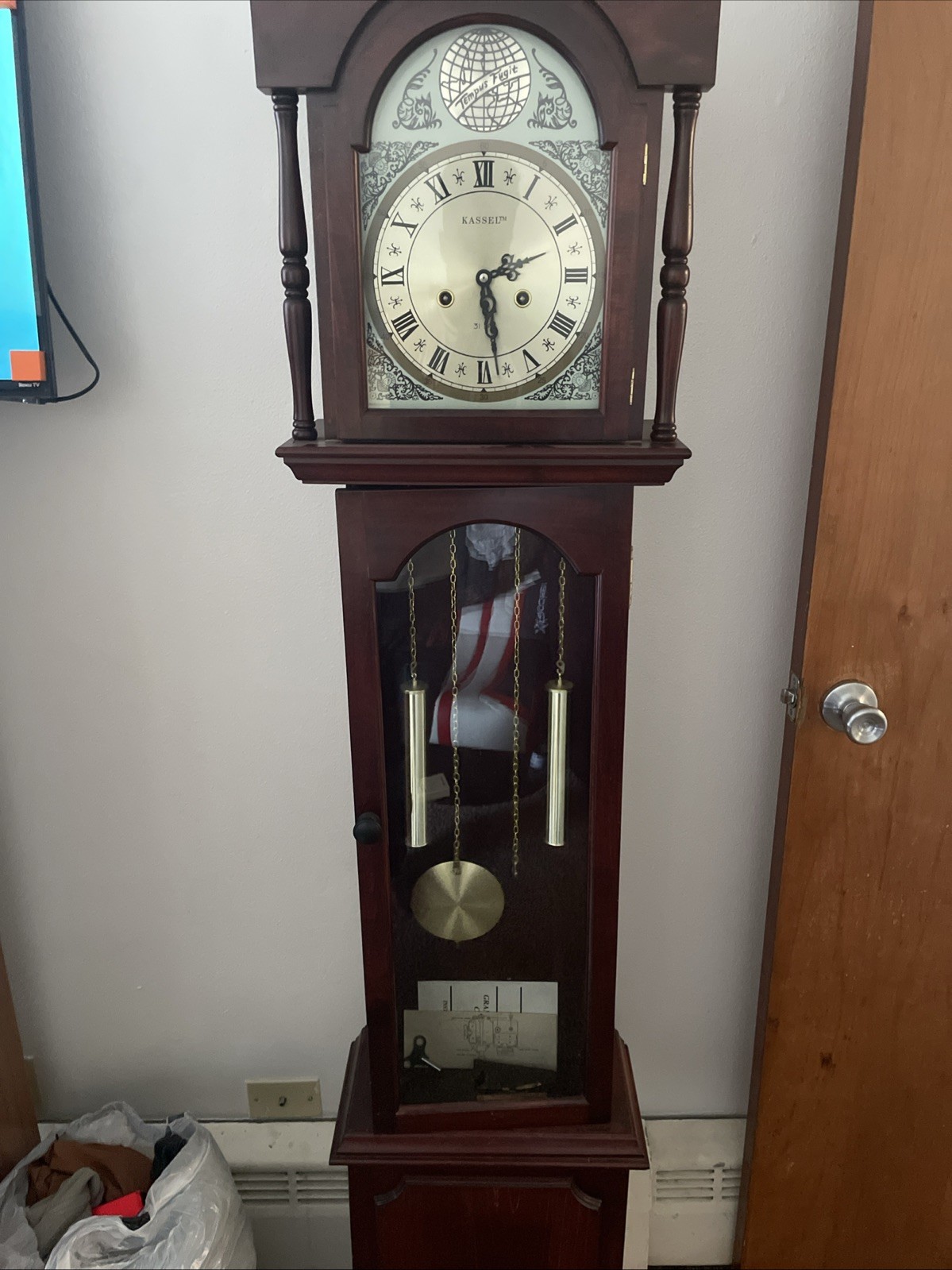 Grandfather Clock In Good Condition Grandfather Clock In Good Condition