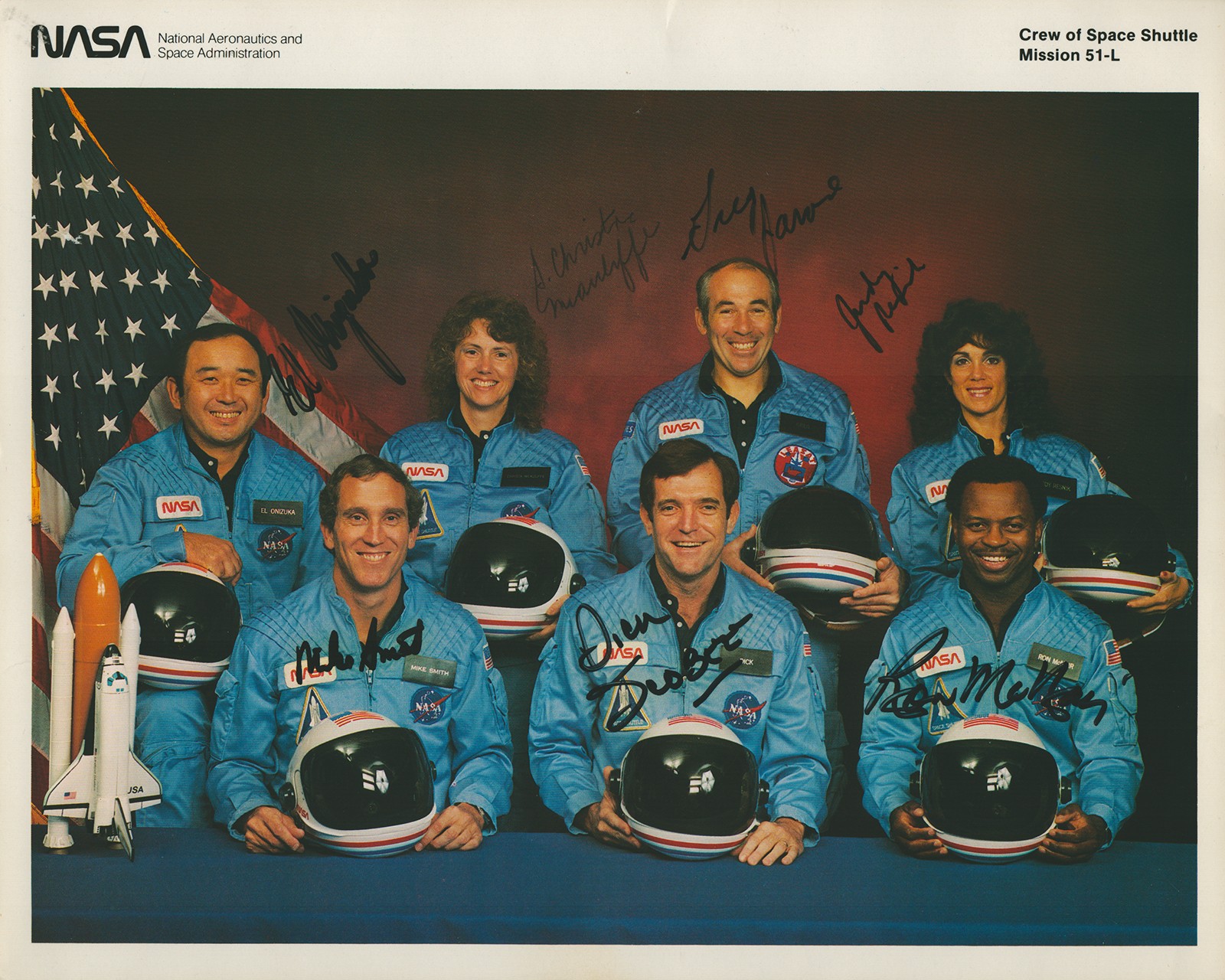 SPACE SHUTTLE CHALLENGER - STS - 51L CREW - PRINTED PHOTOGRAPH SIGNED IN INK SPACE SHUTTLE CHALLENGER - STS - 51L CREW - PRINTED PHOTOGRAPH SIGNED IN INK