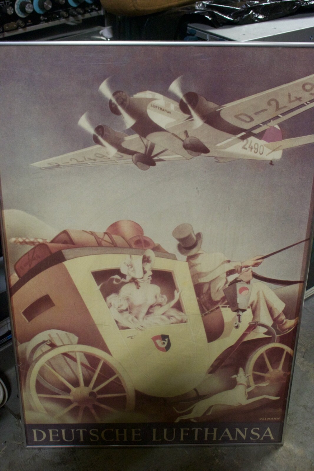 DEUTSCHE LUFTHANSA Poster (27 x 39 inches) DEUTSCHE LUFTHANSA Poster (27 x 39 inches)