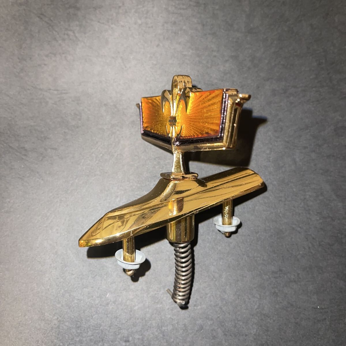 Chevrolet Caprice 77-90 Emblem Gold