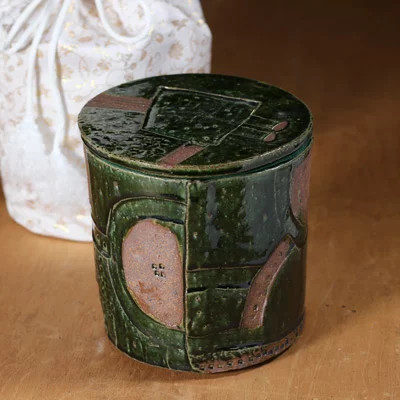 Oribe Round Urn Mino Ware Cremation Shinto Buddhist 19cm (7.5in) Oribe Round Urn Mino Ware Cremation Shinto Buddhist 19cm (7.5in)