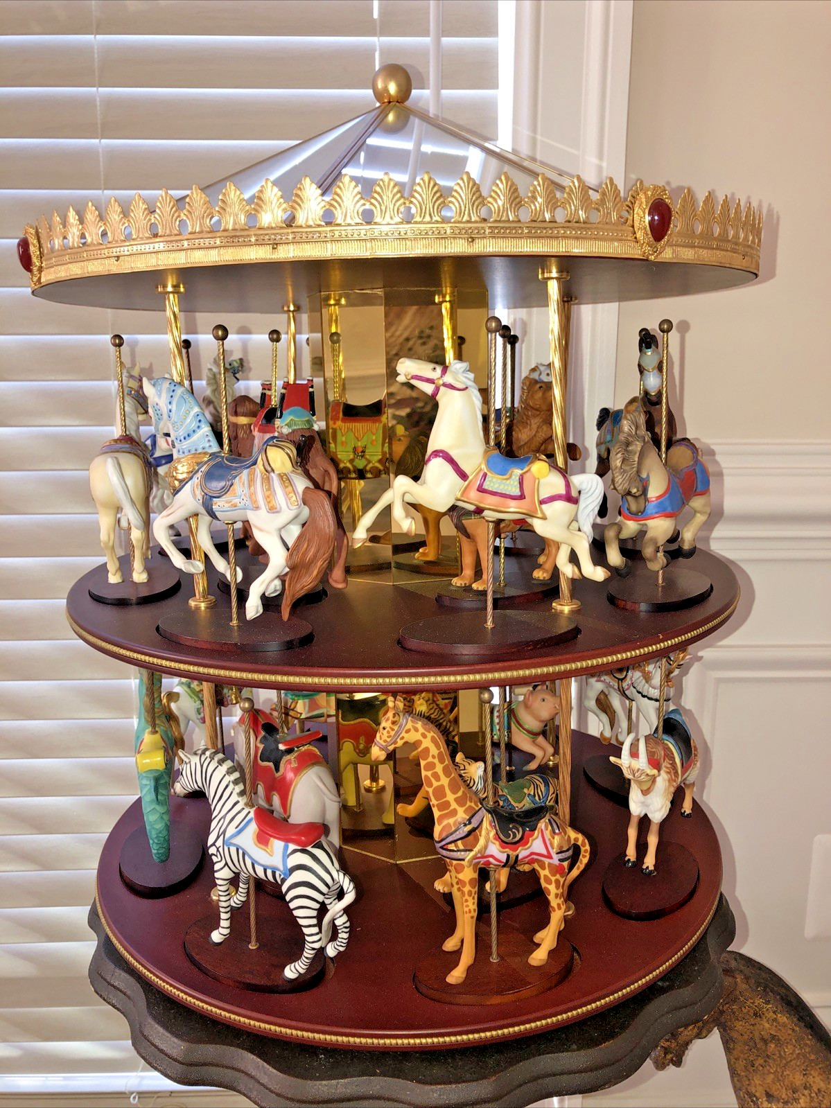 Franklin Mint Treasury of Carousel w/24 Painted Animals Double layer and Top VTG Franklin Mint Treasury of Carousel w/24 Painted Animals Double layer and Top VTG