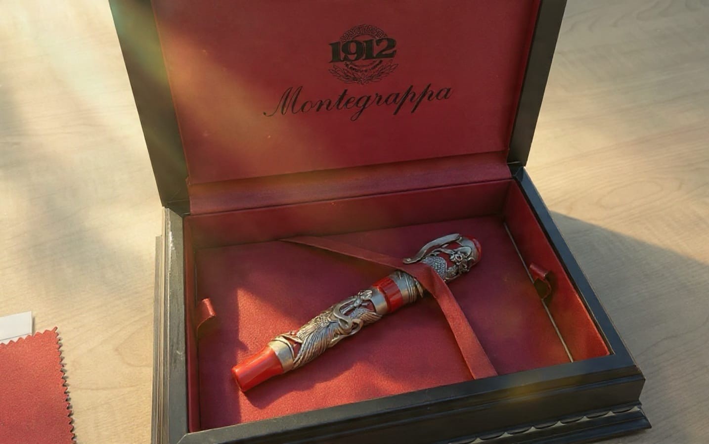 Montegrappa Oriental Zodiac Dragon Limited Edition Fountain Pen - Silver & Red Montegrappa Oriental Zodiac Dragon Limited Edition Fountain Pen - Silver & Red