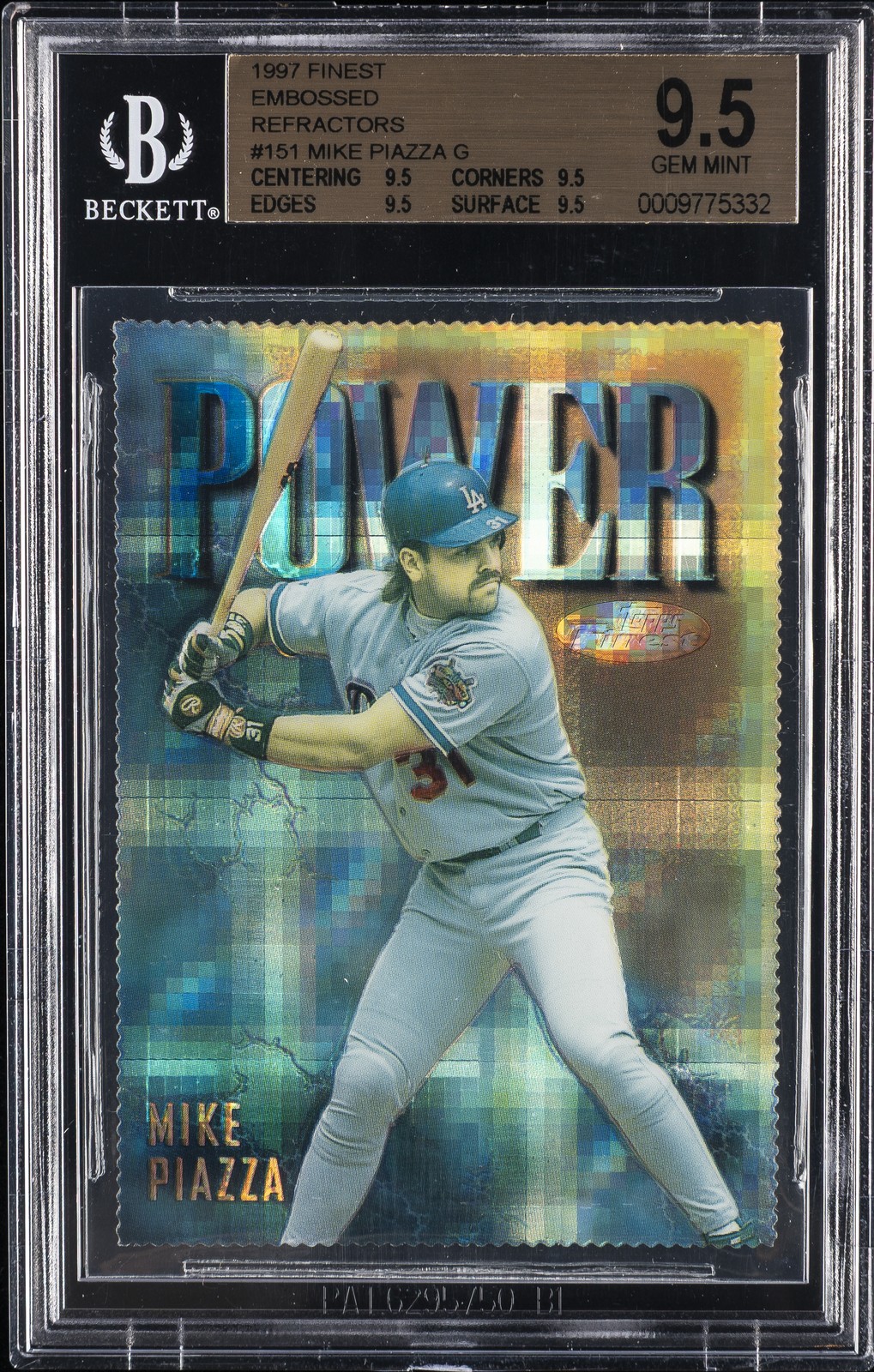 1997 FINEST EMBOSSED REFRACTOR MIKE PIAZZA BGS 9.5