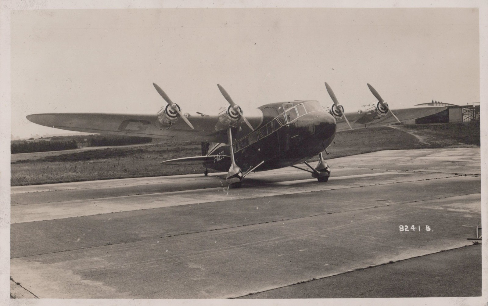 Short Scion Niagara III UK aircraft apron plane rare 1936 - Original Photo