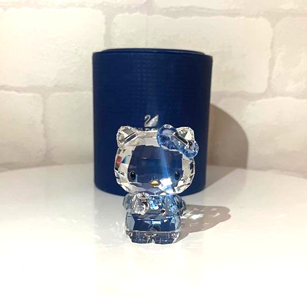 Swarovski Crystal “Hello Kitty Blue Bow” figurine 1142933