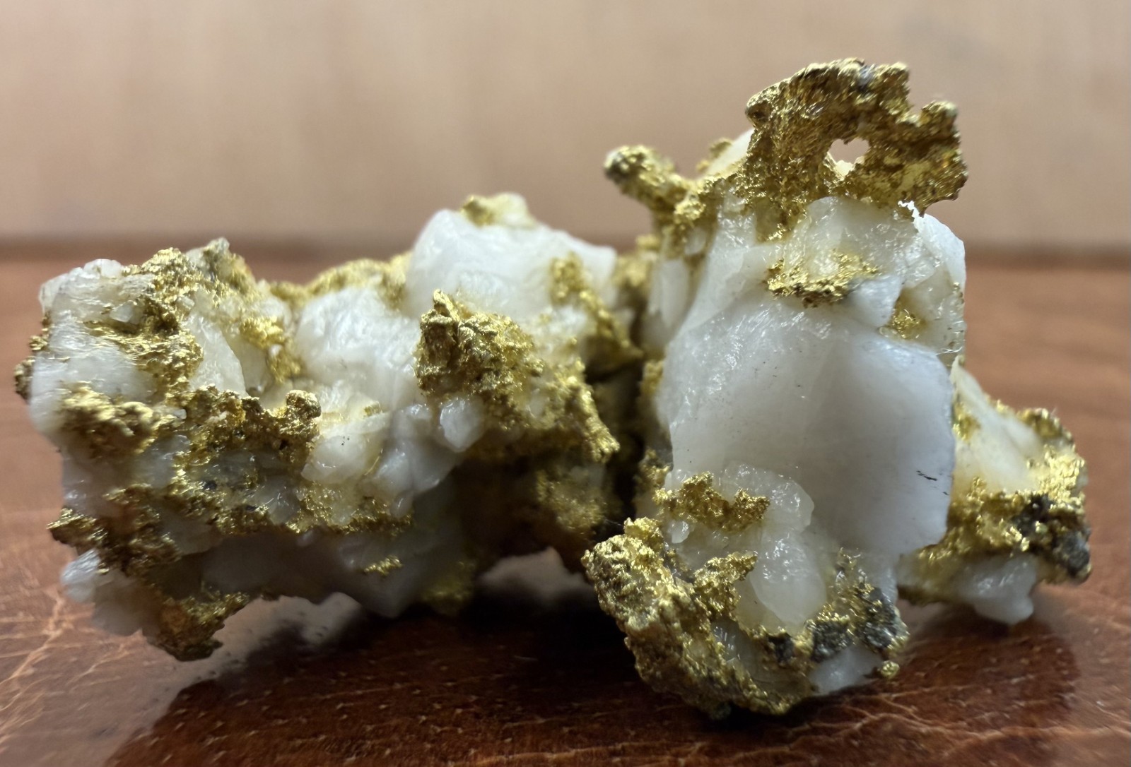 8.69 Gram California Upright Leafy Crystalline Gold Nugget - Sierra Nevada Mts 8.69 Gram California Upright Leafy Crystalline Gold Nugget - Sierra Nevada Mts