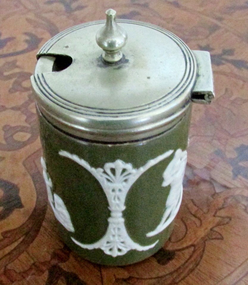 ANTQ CARLTON WARE STOKE ON TRENT LIDDED MUSTARD POT W/ CLASSICAL FIGURES EX-COND ANTQ CARLTON WARE STOKE ON TRENT LIDDED MUSTARD POT W/ CLASSICAL FIGURES EX-COND