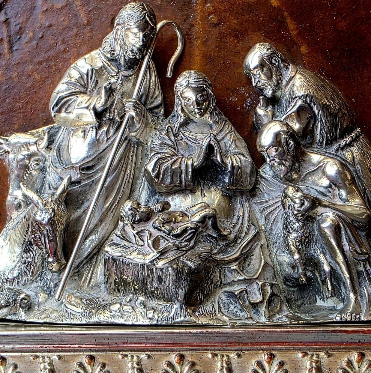 Antique Rare Hard t Find Wood Carved Silver Nativity Holy Family Altar Reliquary Antique Rare Hard t Find Wood Carved Silver Nativity Holy Family Altar Reliquary