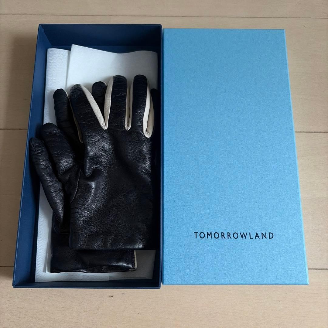 TOMORROWLAND BRUNO CARLO Leather Gloves Black Ivory Italy Unisex TOMORROWLAND BRUNO CARLO Leather Gloves Black Ivory Italy Unisex