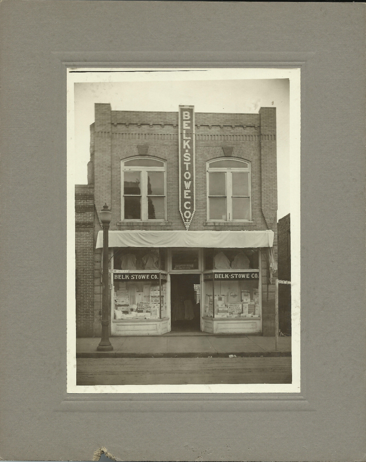 BELK STOWE CO. Antique Picture Store Photograph 7 BELK STOWE CO. Antique Picture Store Photograph 7