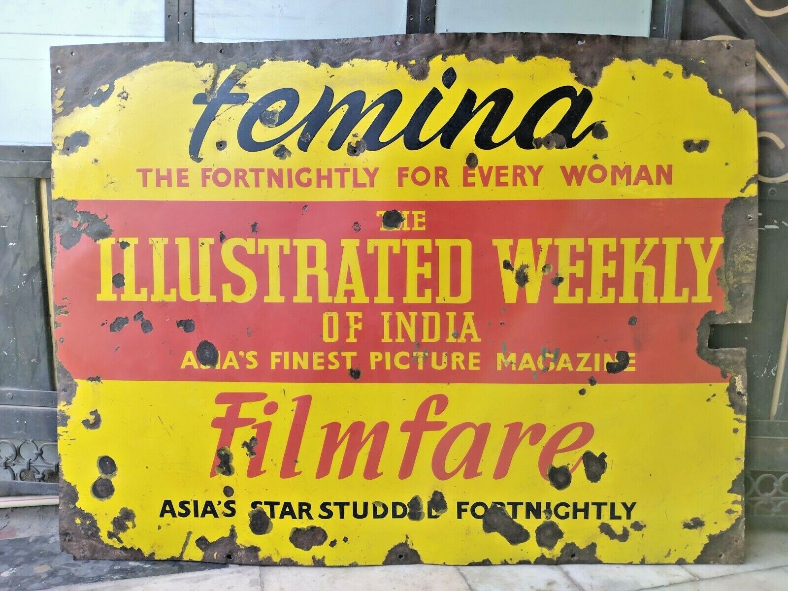 VINTAGE FEMINA MAGAZINE PORCELAIN ENAMEL SIGN BOARD FILMFARE ILLUSTRATED WEEKLY